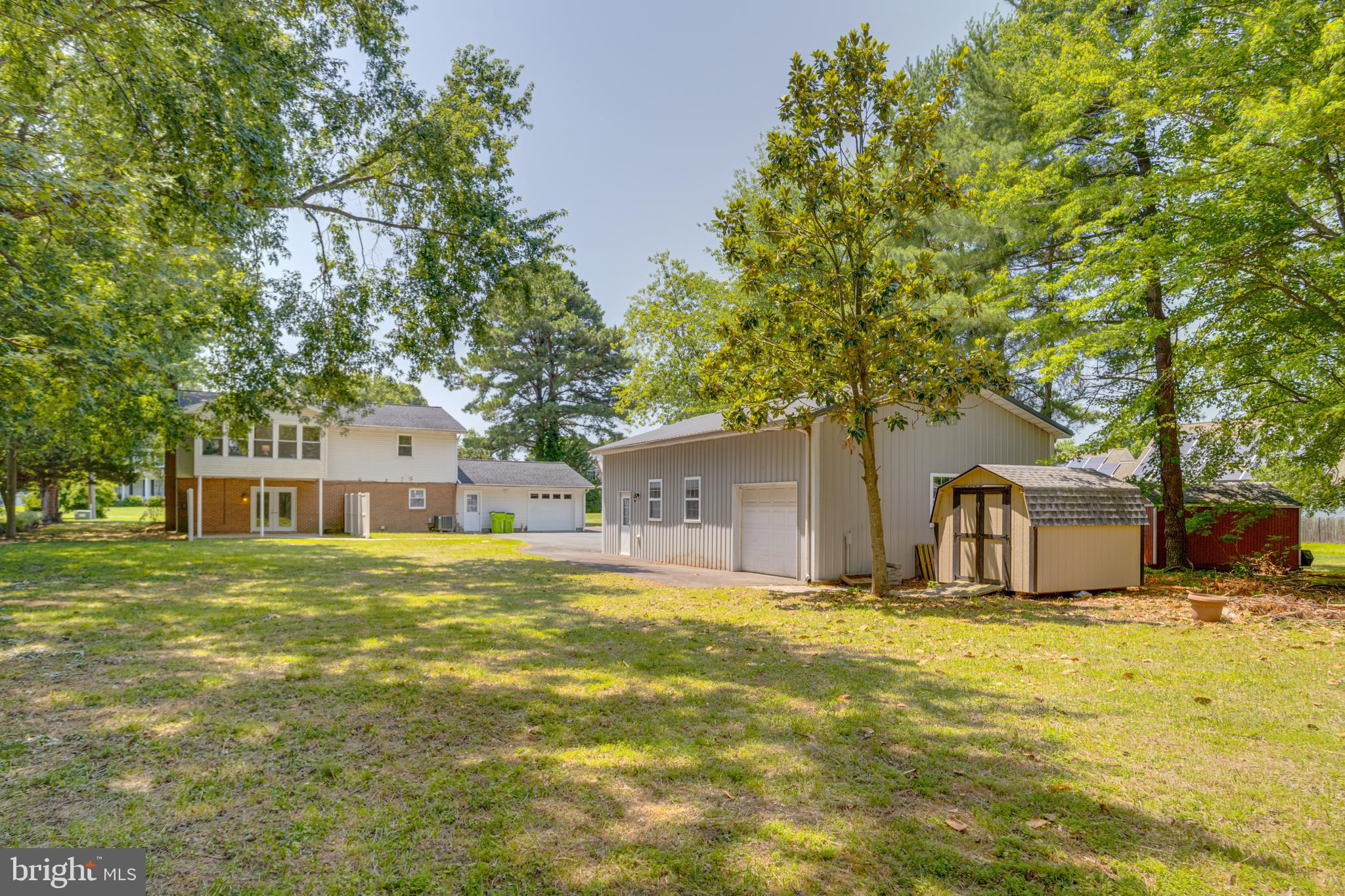BENTONS PLEASURE - Residential