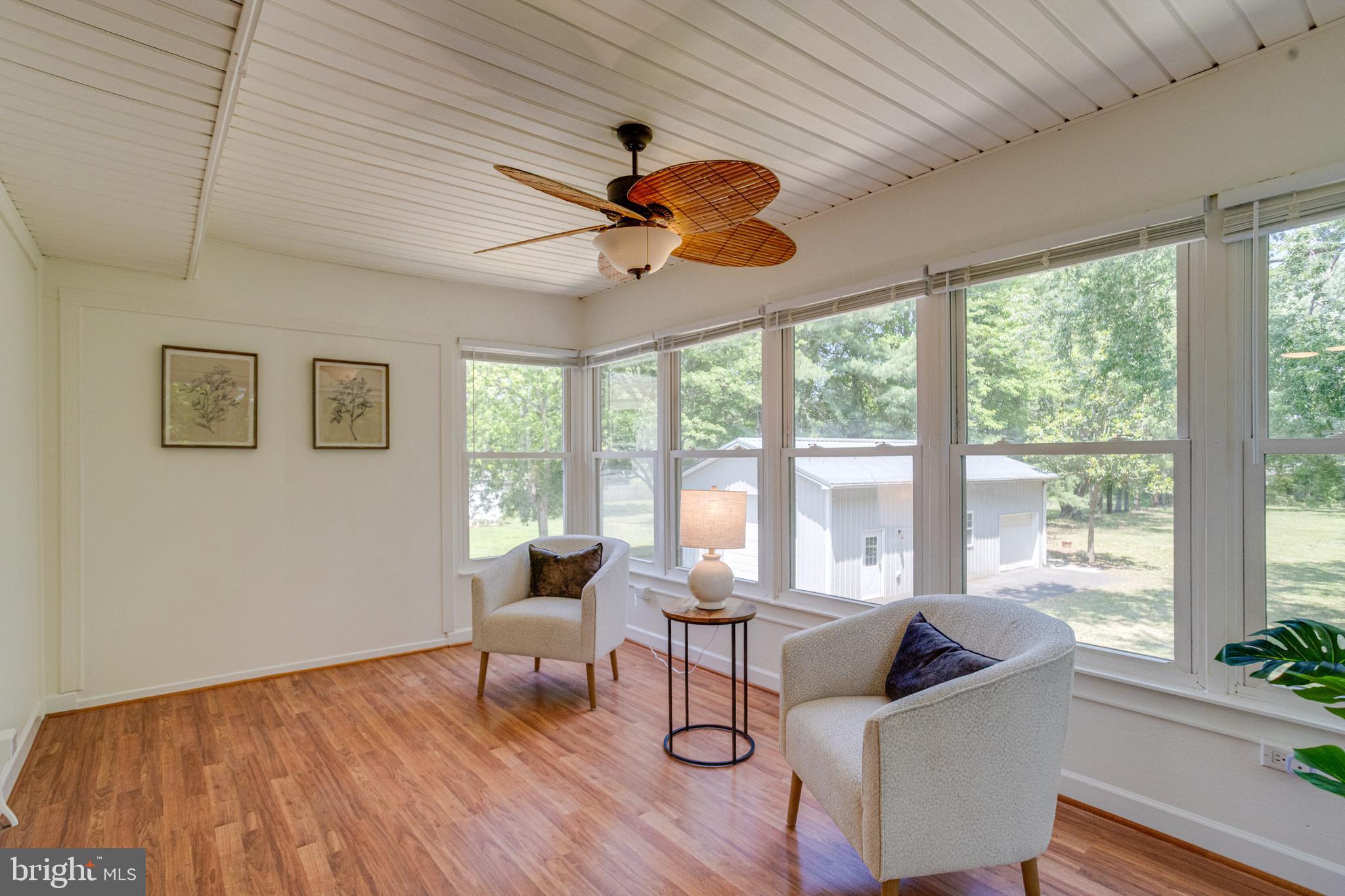 BENTONS PLEASURE - Residential