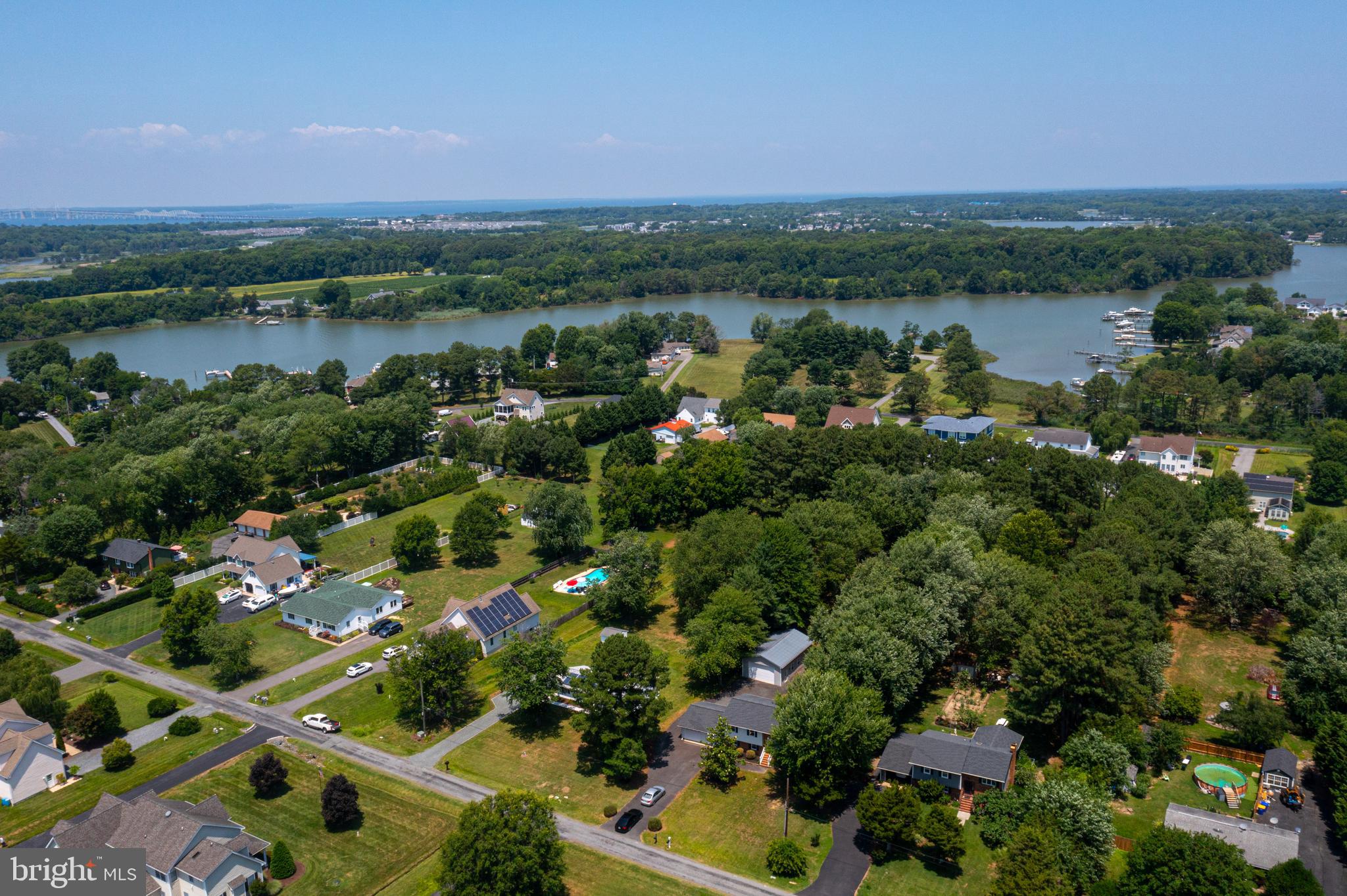 BENTONS PLEASURE - Residential