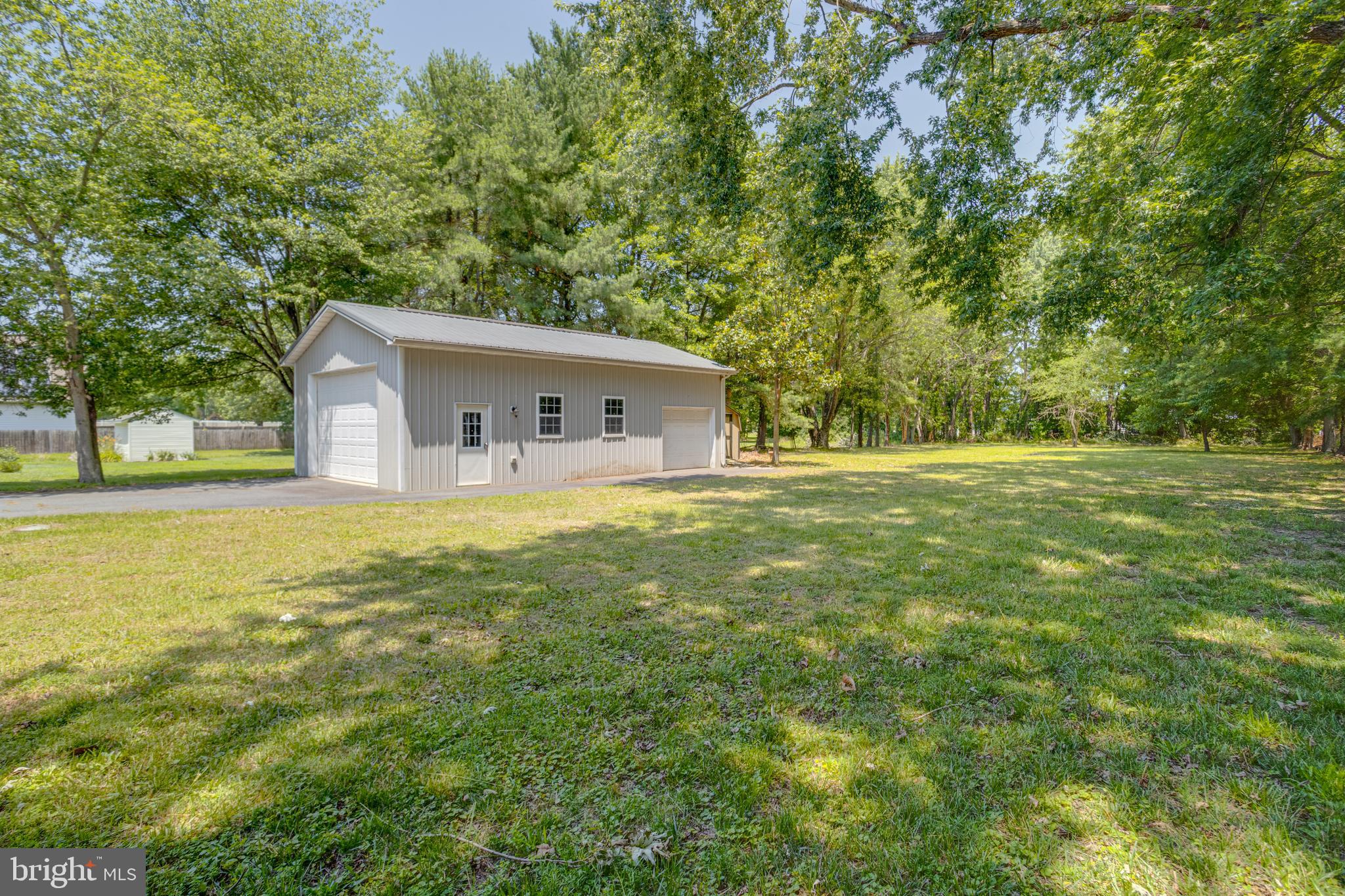 BENTONS PLEASURE - Residential
