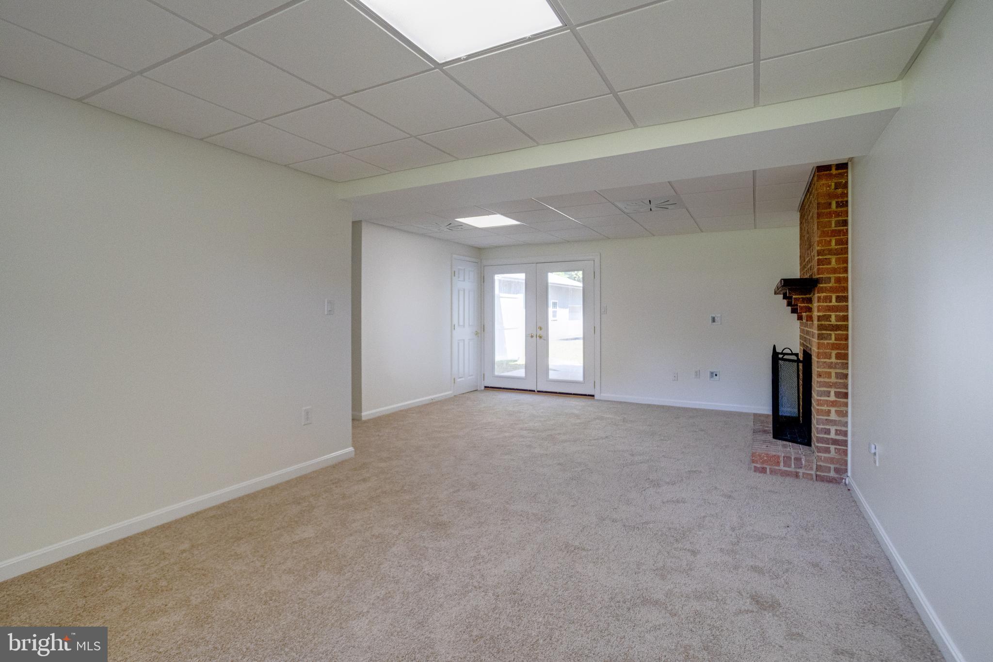 BENTONS PLEASURE - Residential