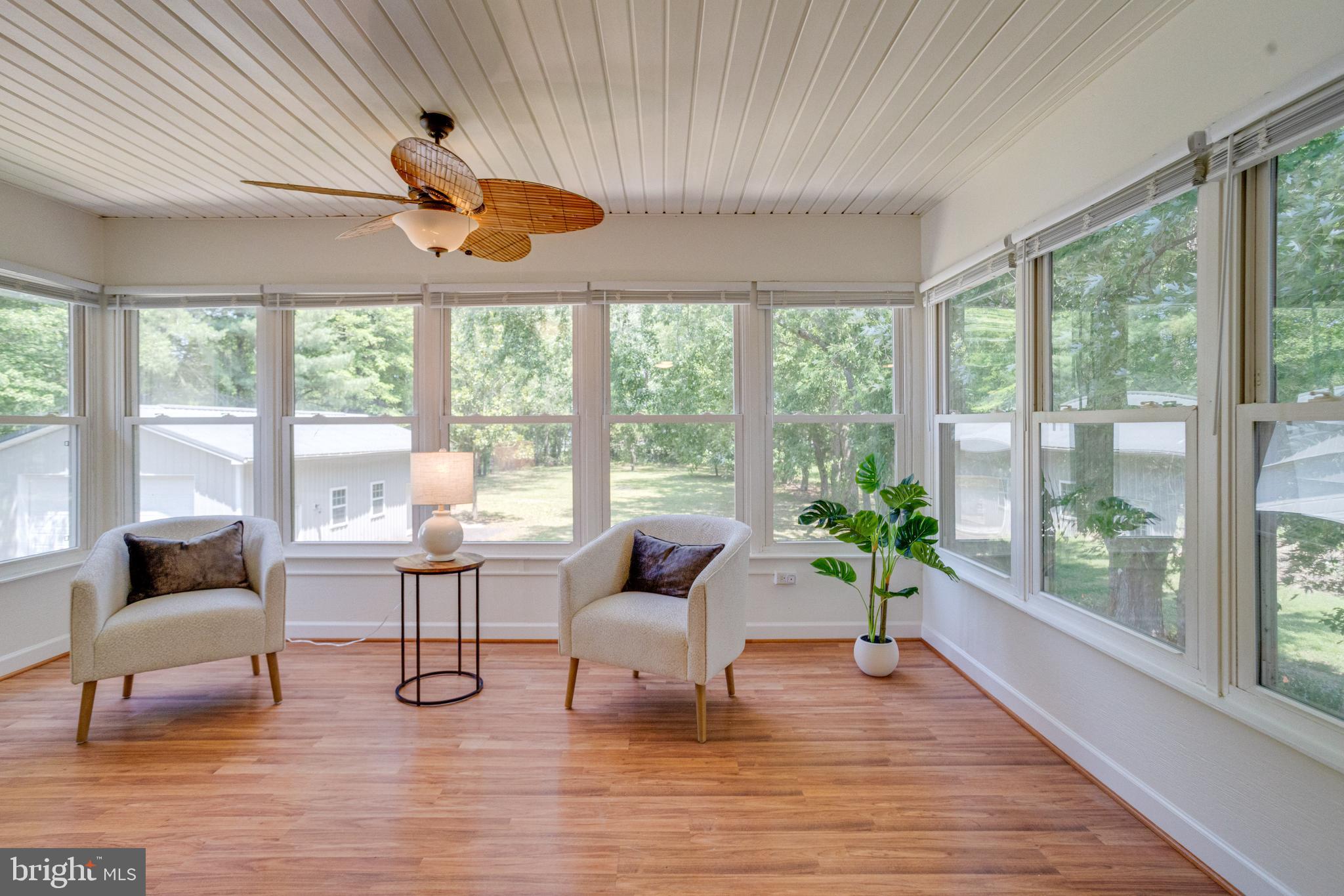 BENTONS PLEASURE - Residential