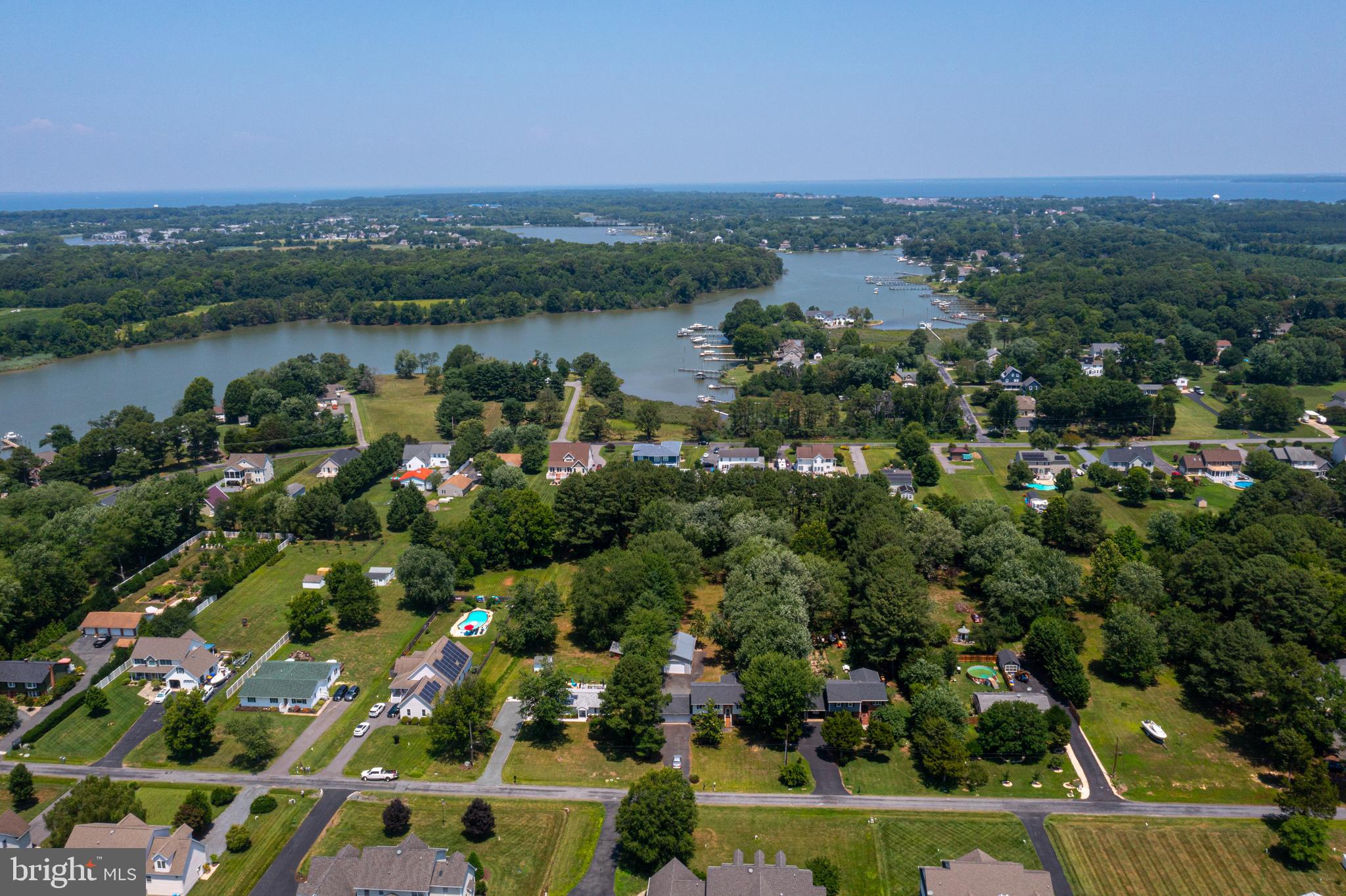 BENTONS PLEASURE - Residential