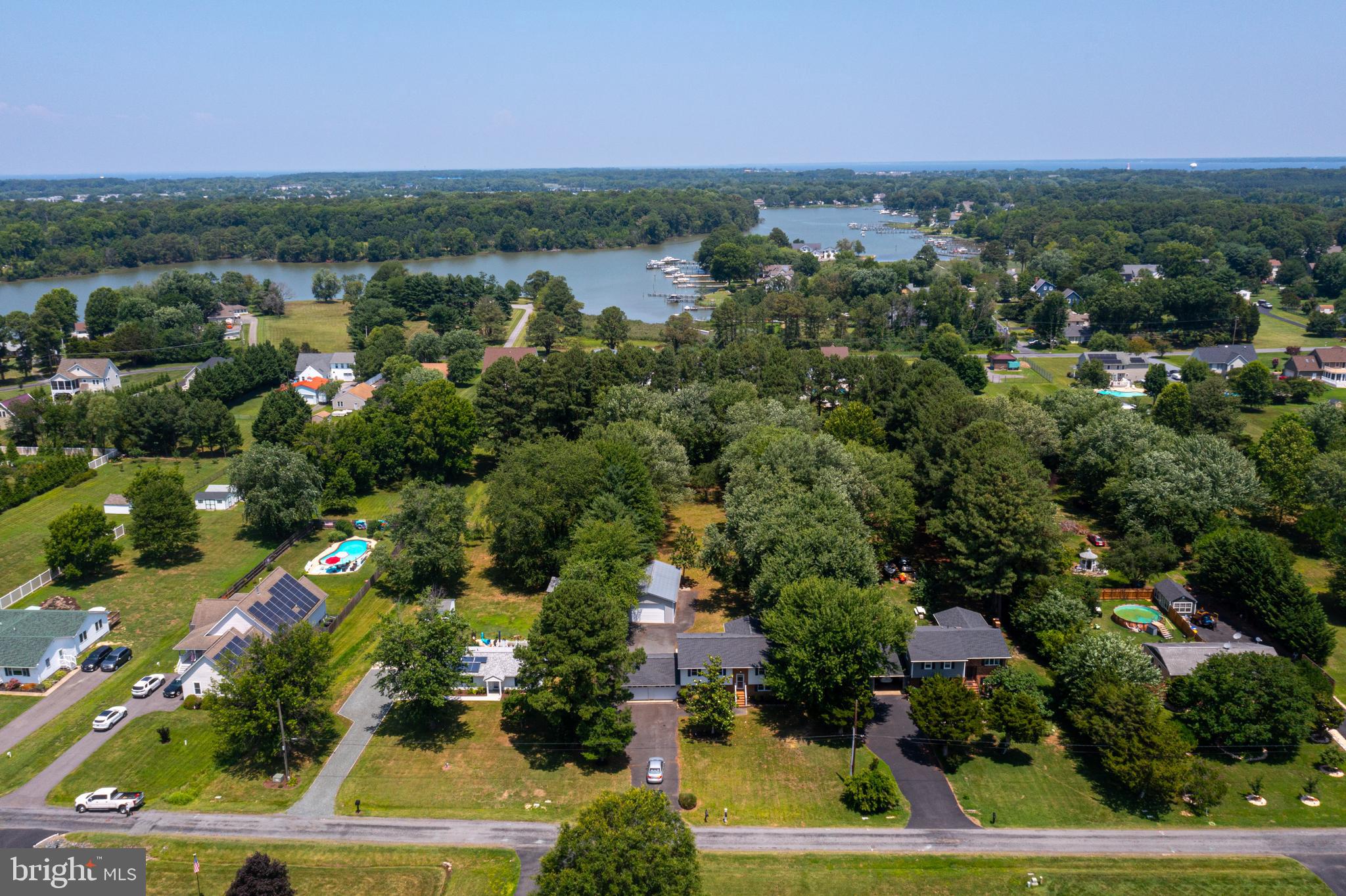 BENTONS PLEASURE - Residential