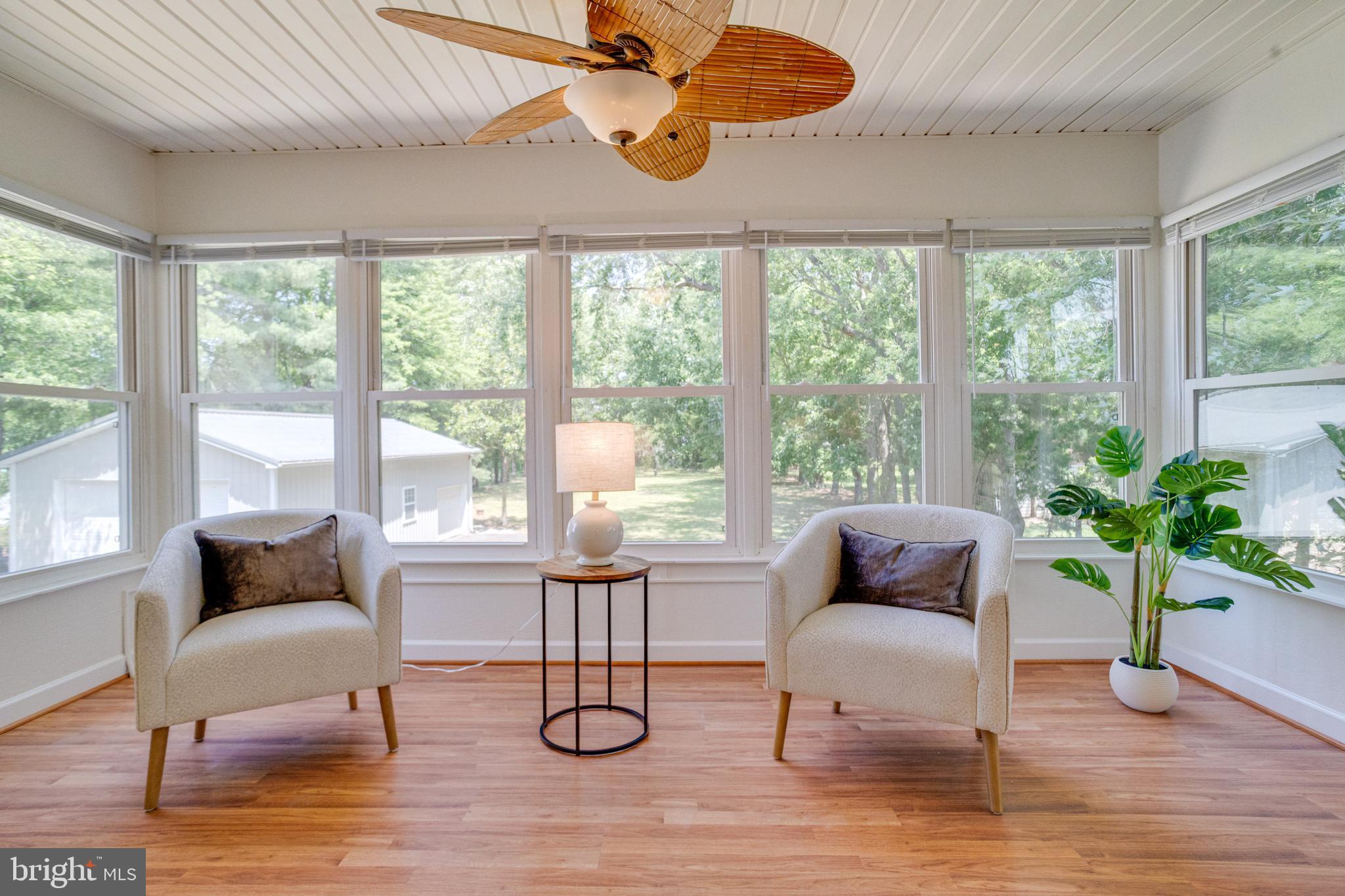 BENTONS PLEASURE - Residential