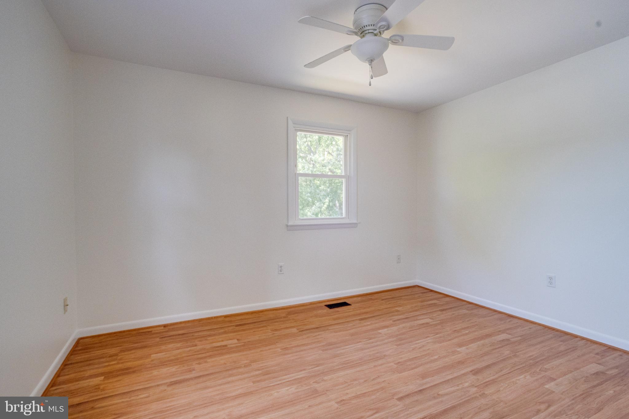 BENTONS PLEASURE - Residential