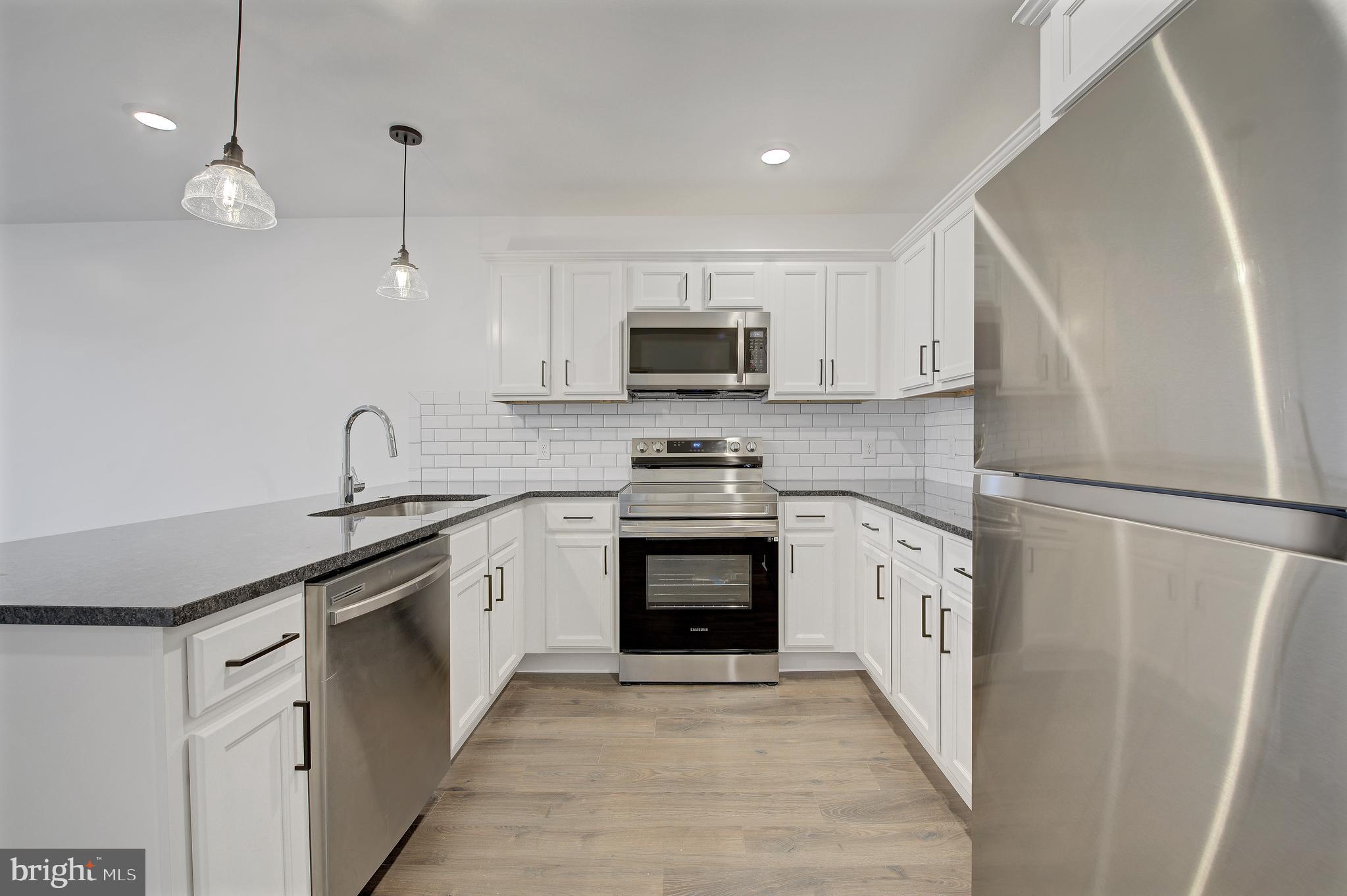 ROXBOROUGH - Residential Lease