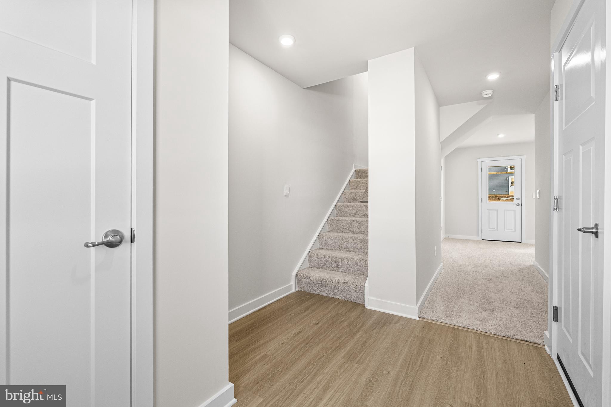 HUNTWELL WEST - Residential