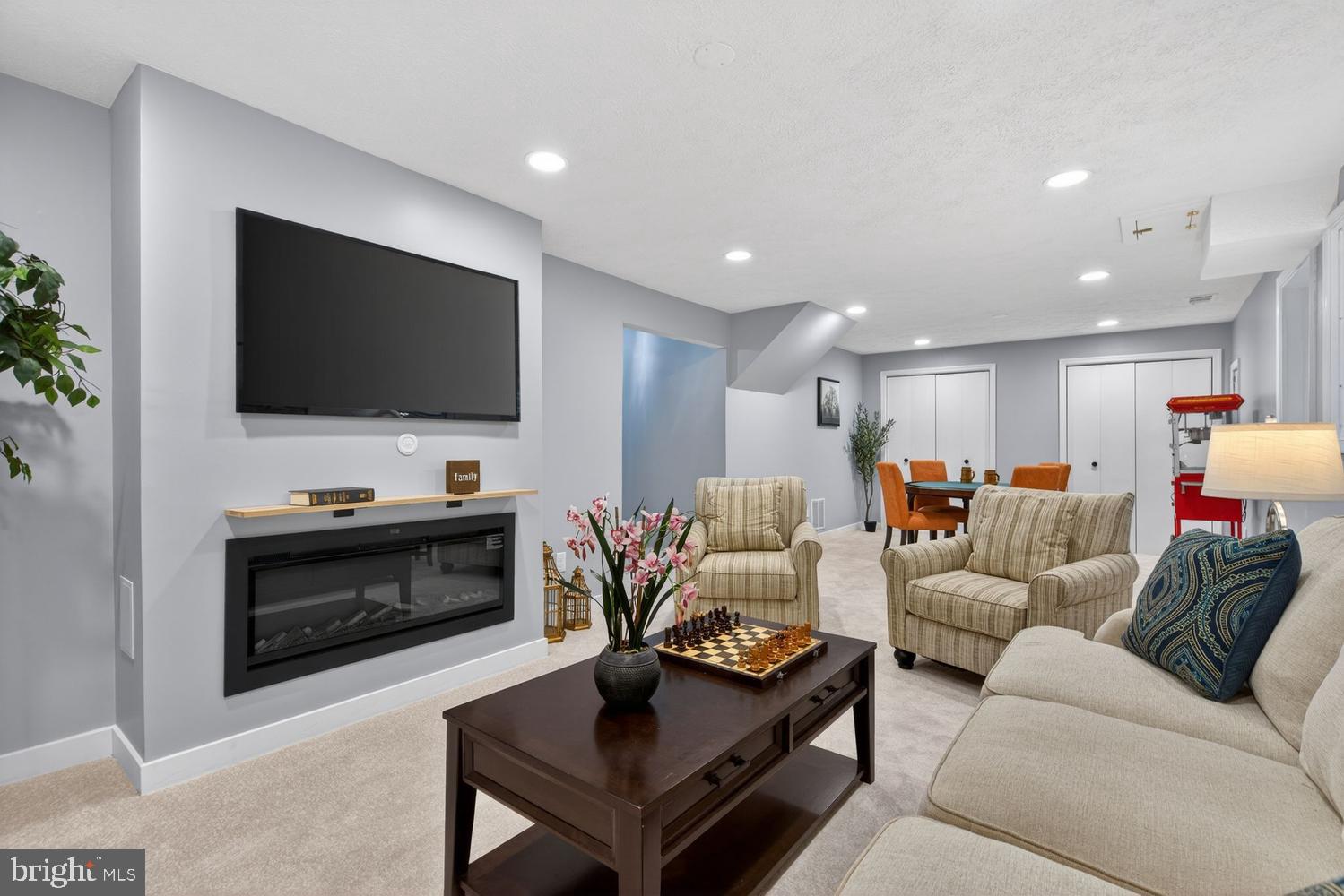 CHARLESTOWN - Residential