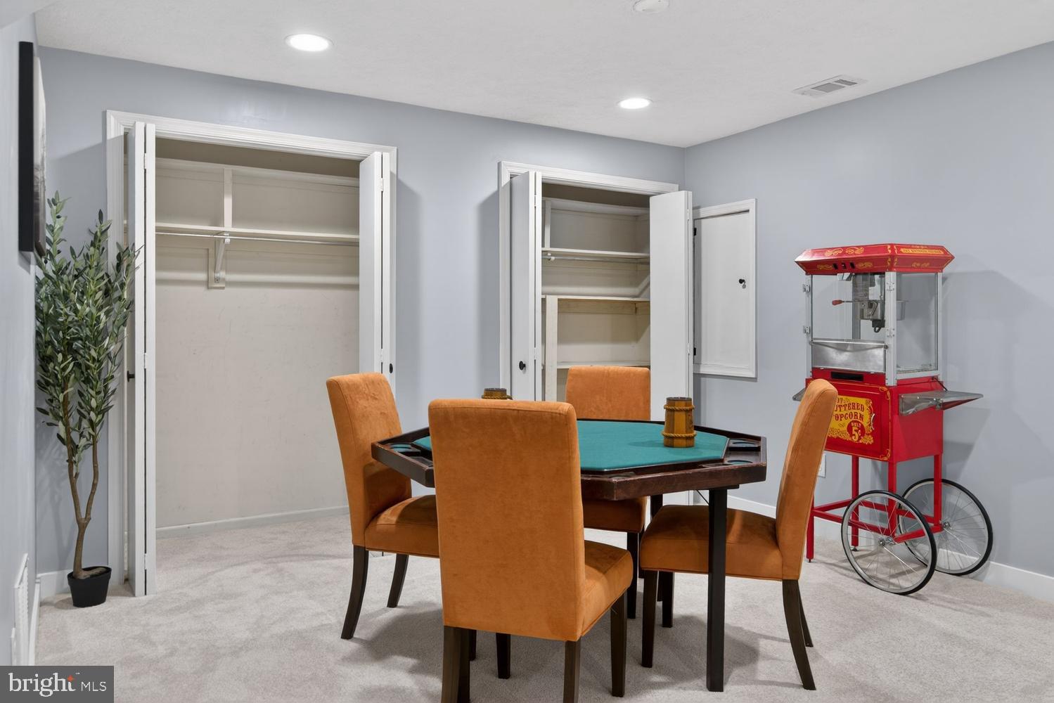 CHARLESTOWN - Residential