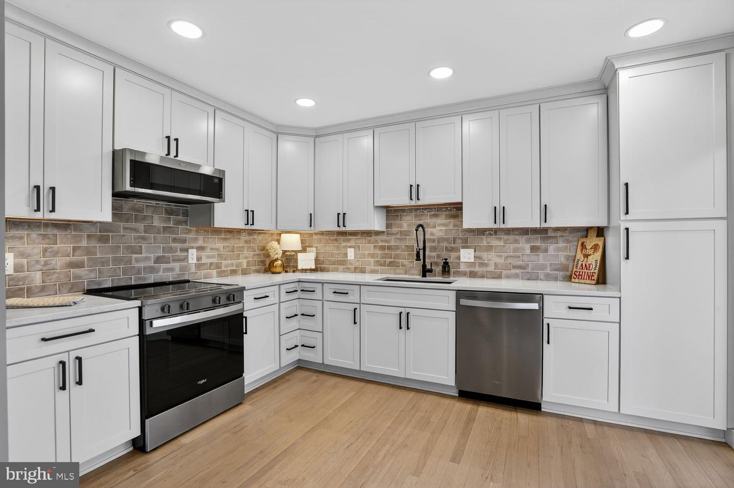 CHARLESTOWN - Residential