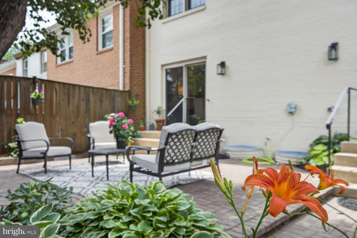CHARLESTOWN - Residential
