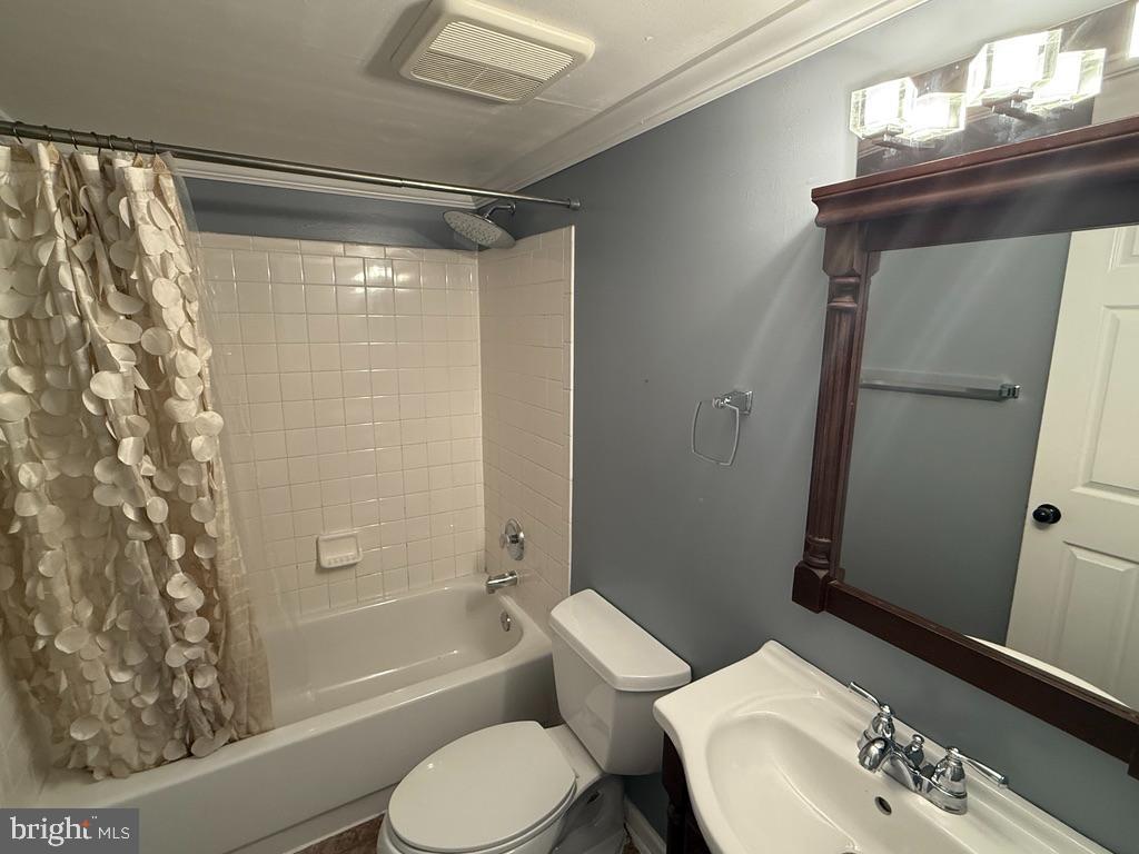 WELLINGTON/CLOVERHILL - Residential Lease