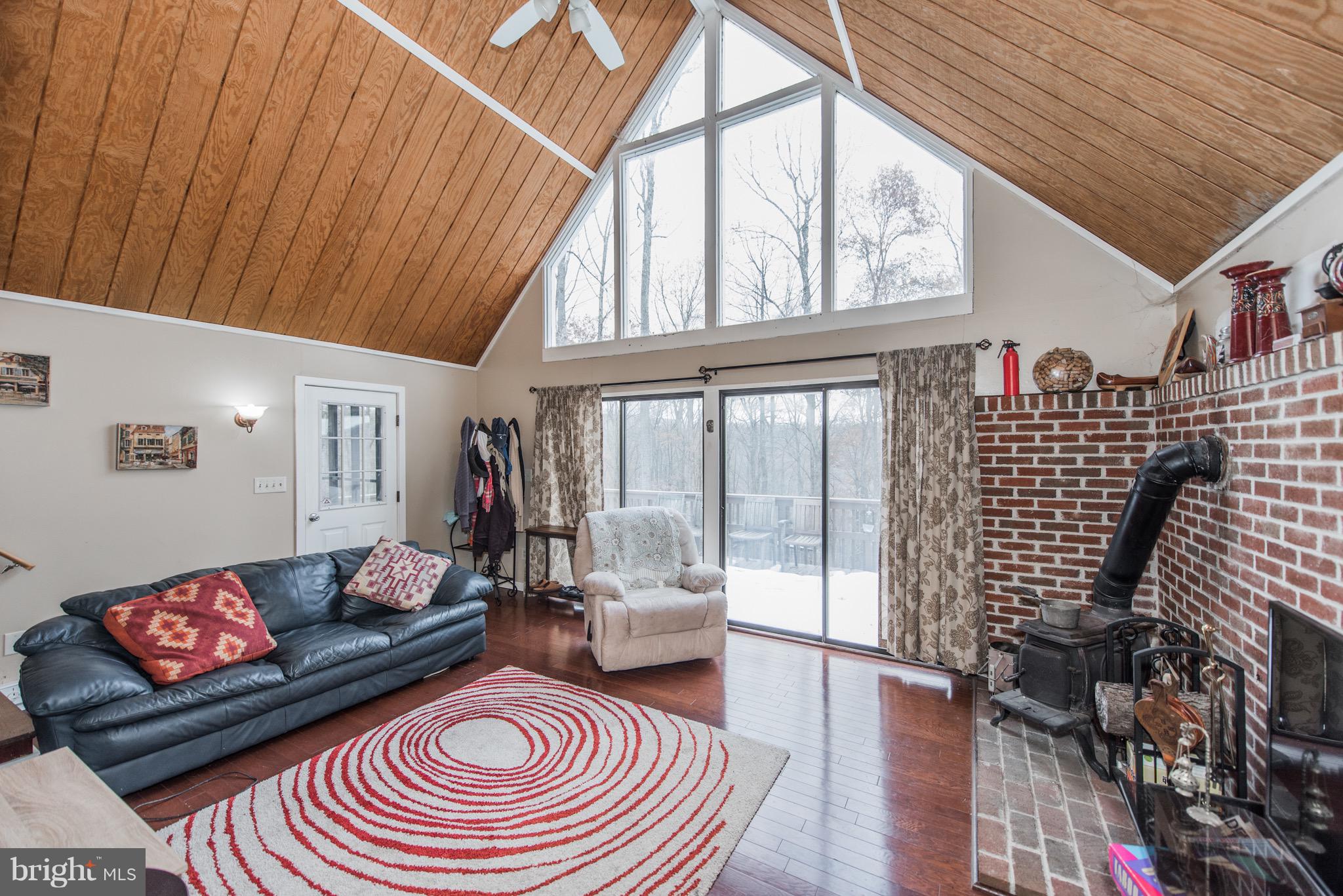 ROUSE MT - Residential