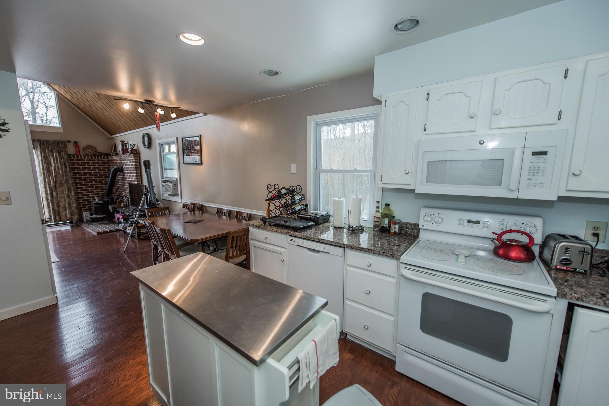 ROUSE MT - Residential