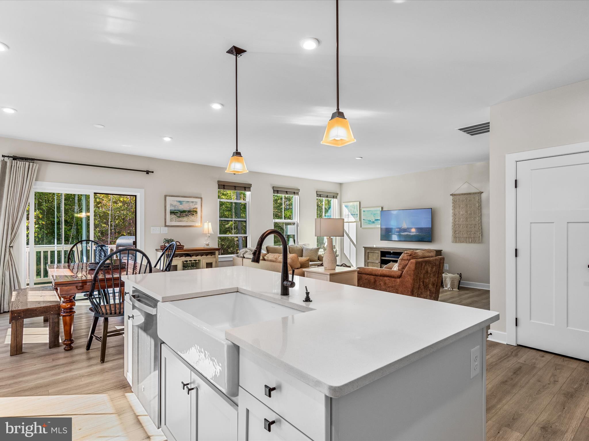 OCEAN MEADOWS - Residential
