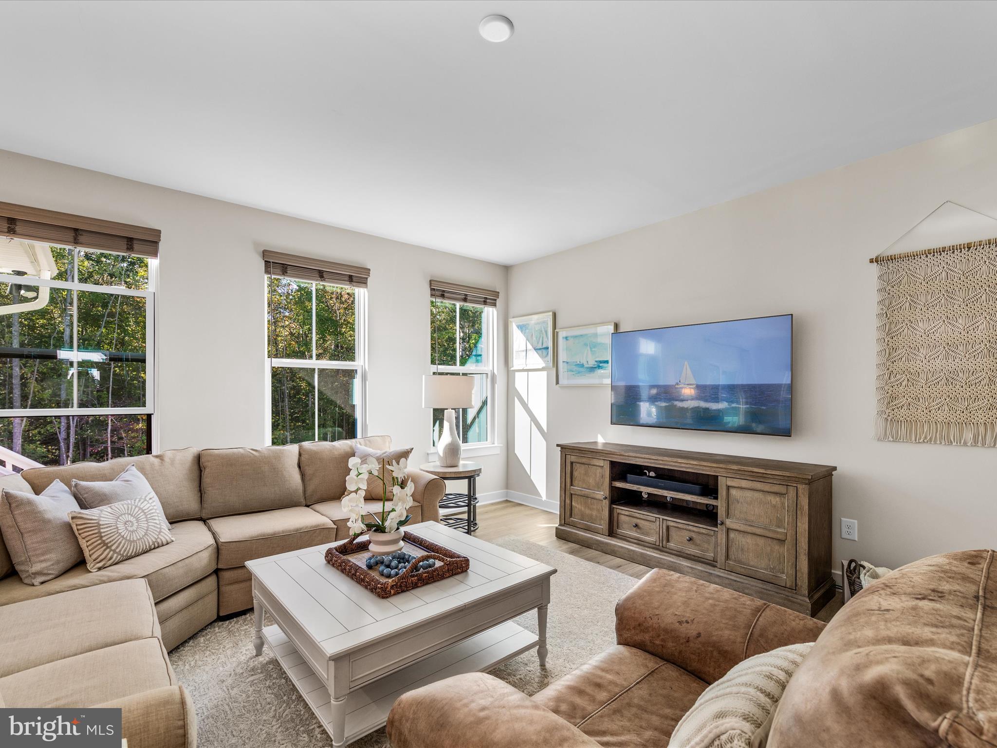 OCEAN MEADOWS - Residential