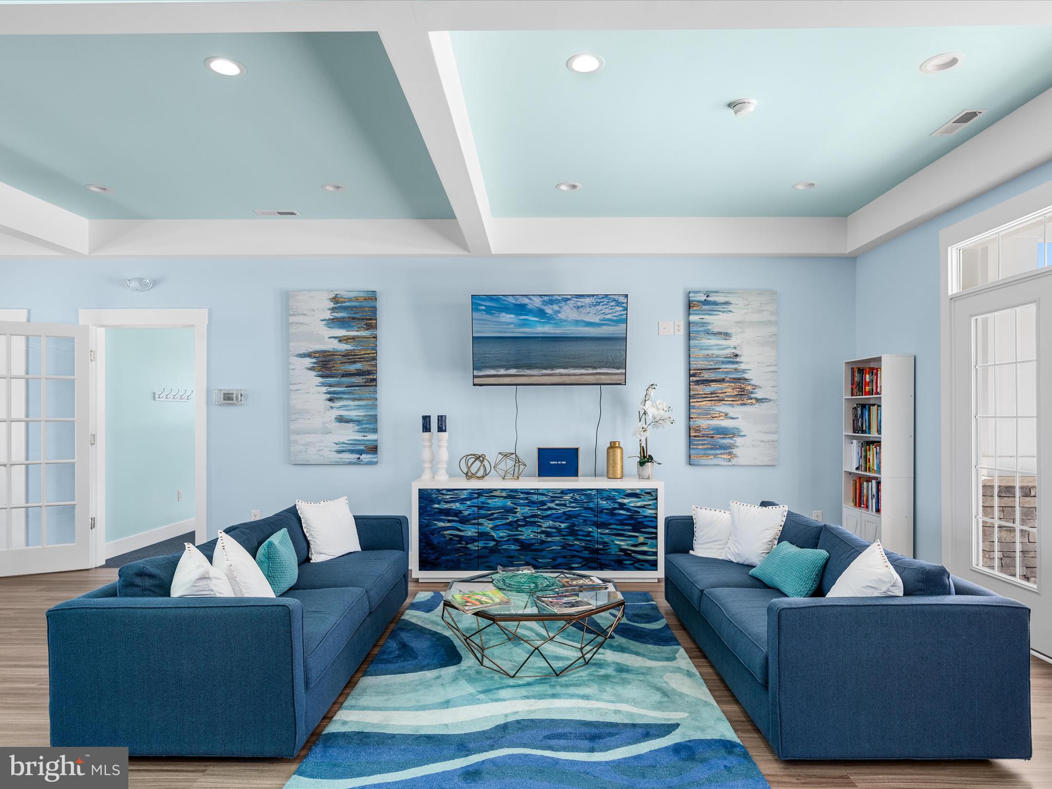 OCEAN MEADOWS - Residential