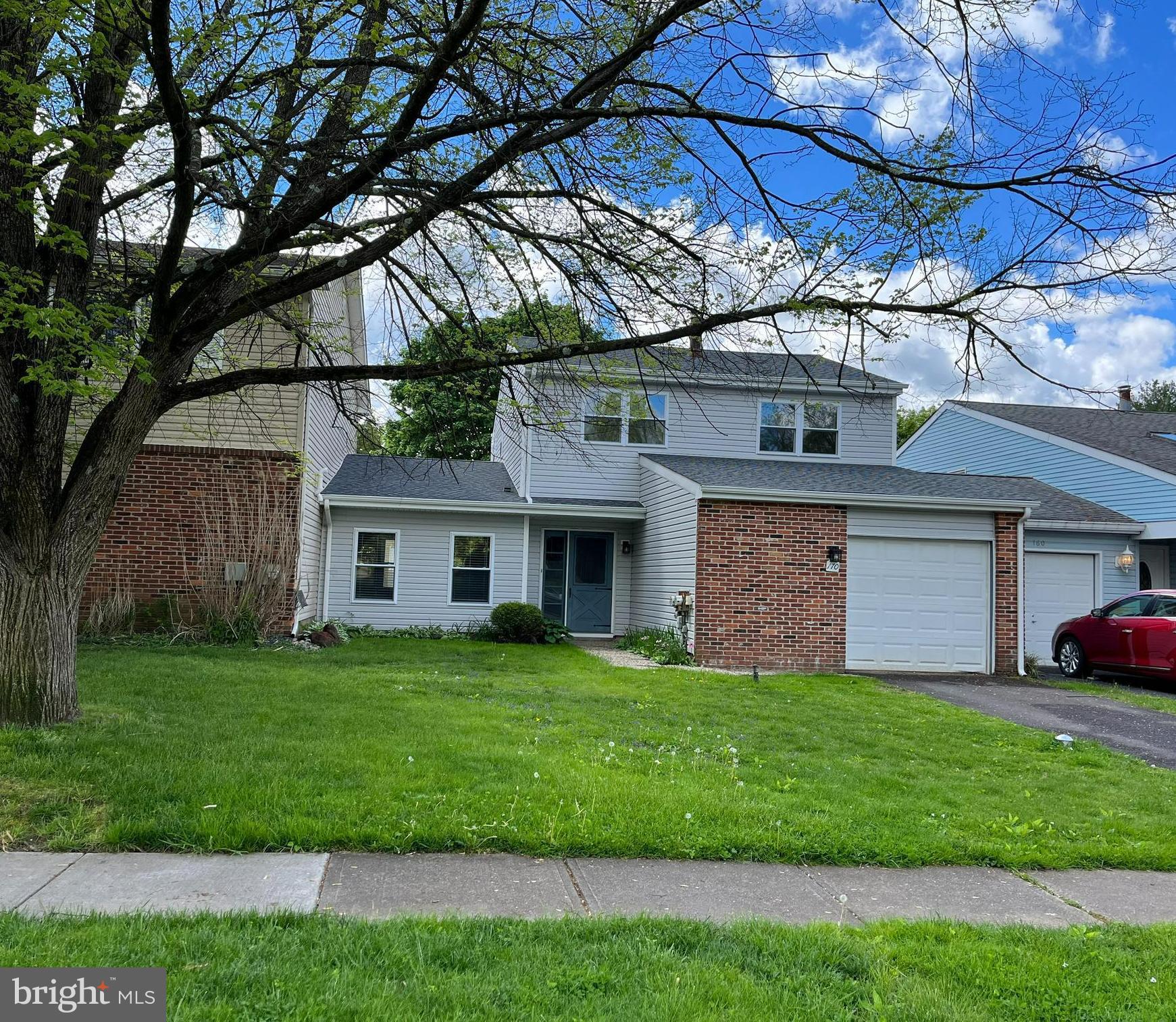 NEWTOWN CROSSING - Residential Lease