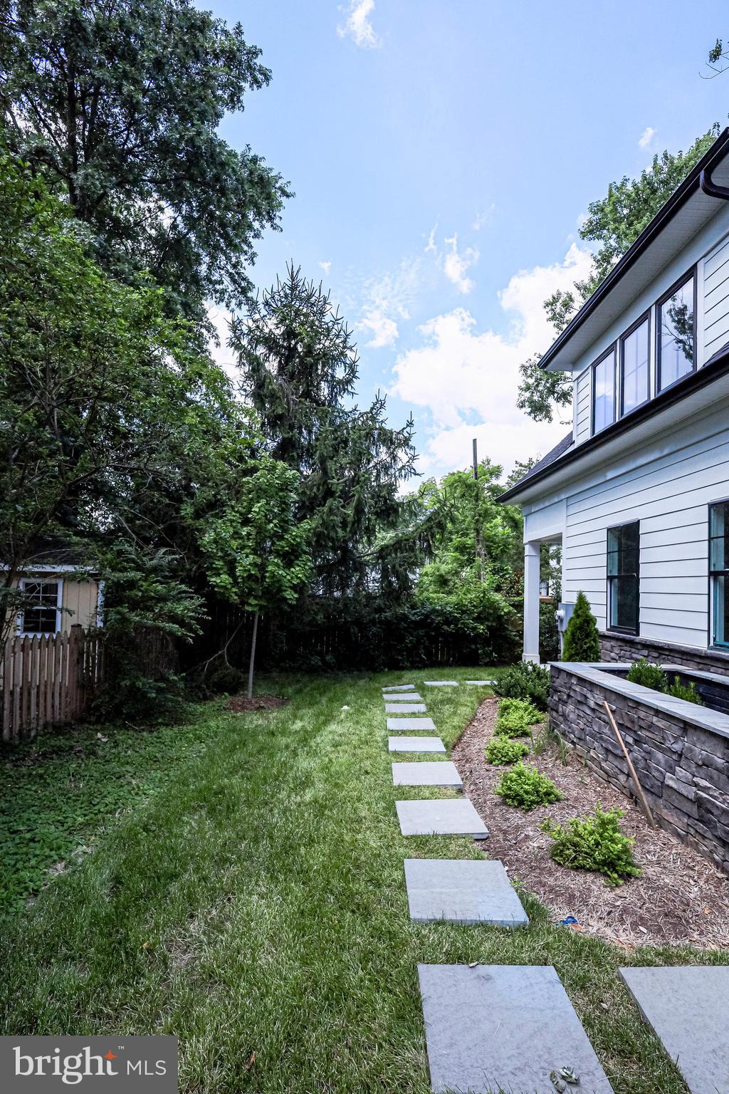 FALLS CHURCH PARK - Residential