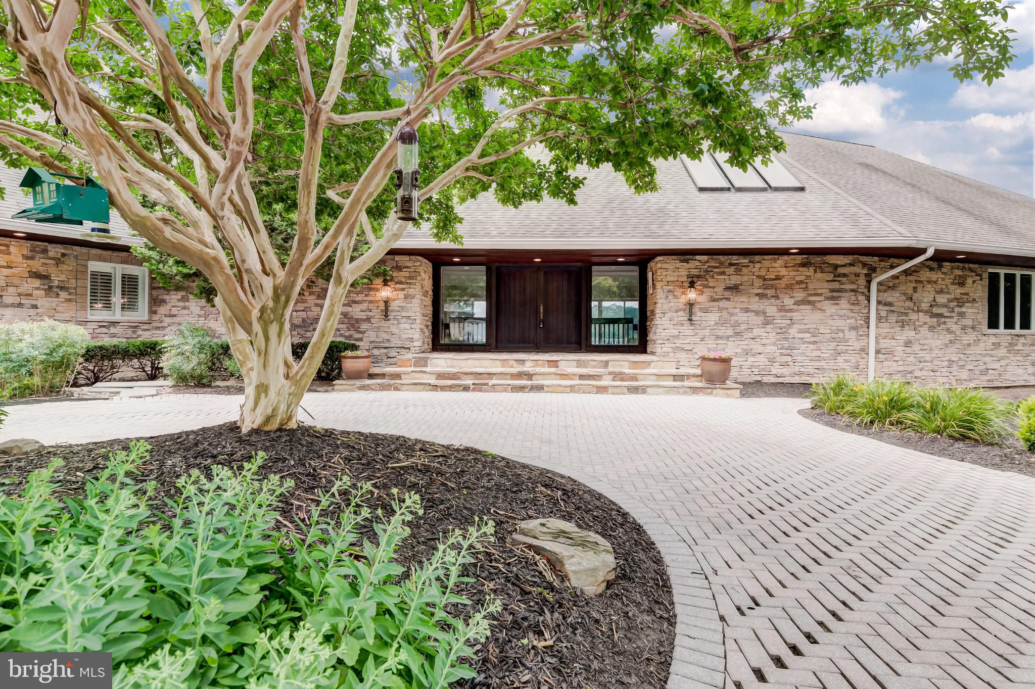 OLDE SEVERNA PARK - Residential