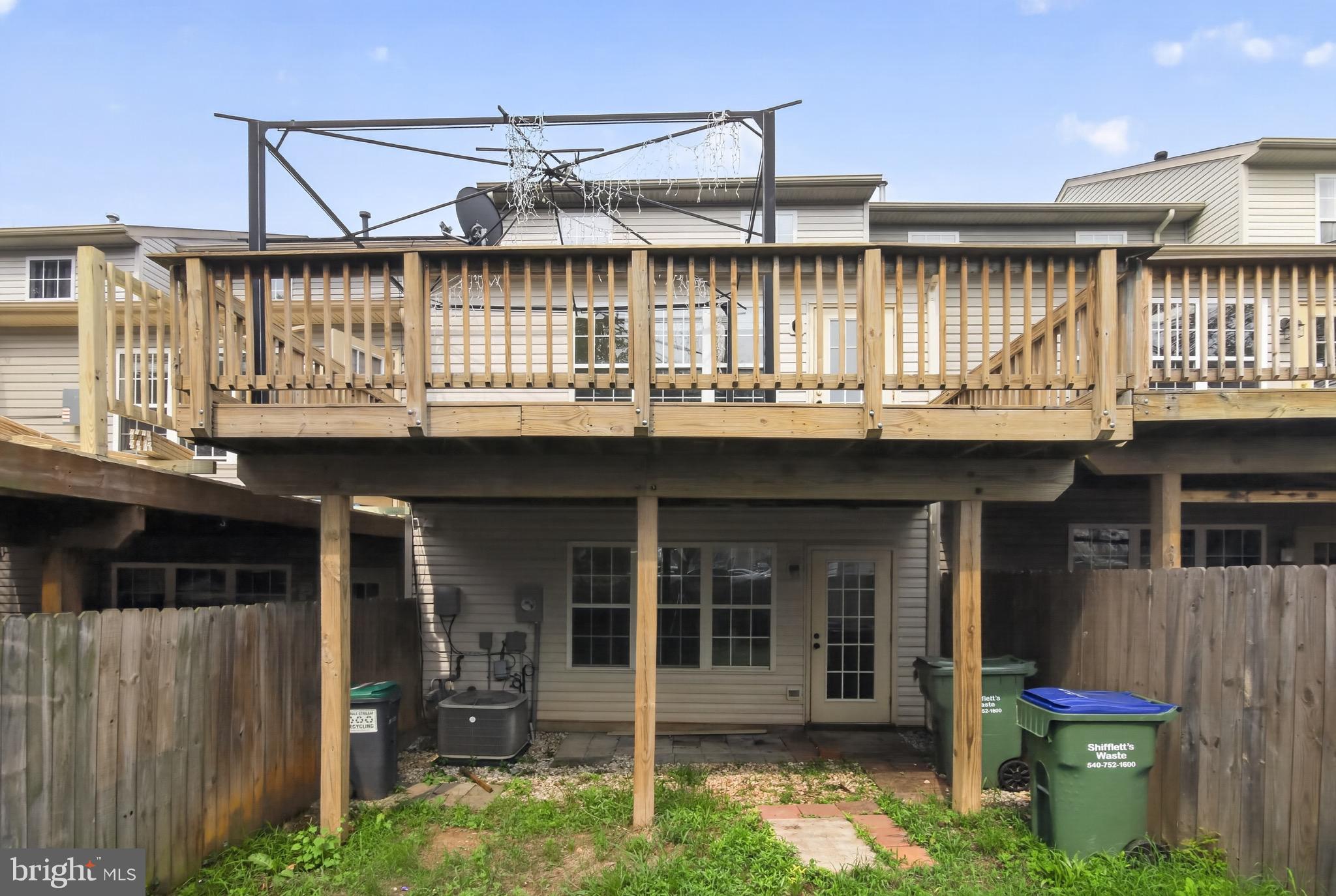 CHARLESTOWN COMMONS - Residential