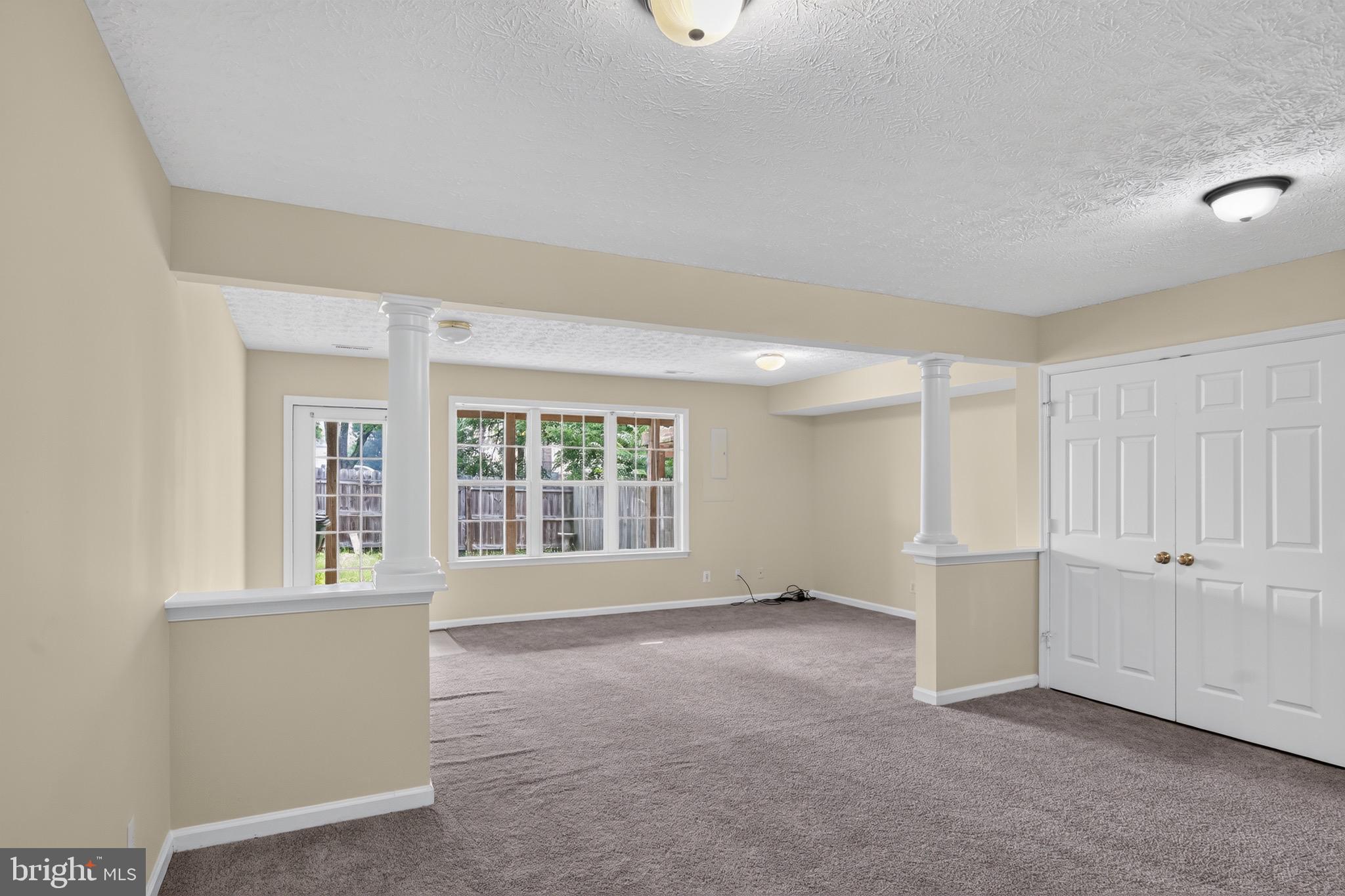 CHARLESTOWN COMMONS - Residential