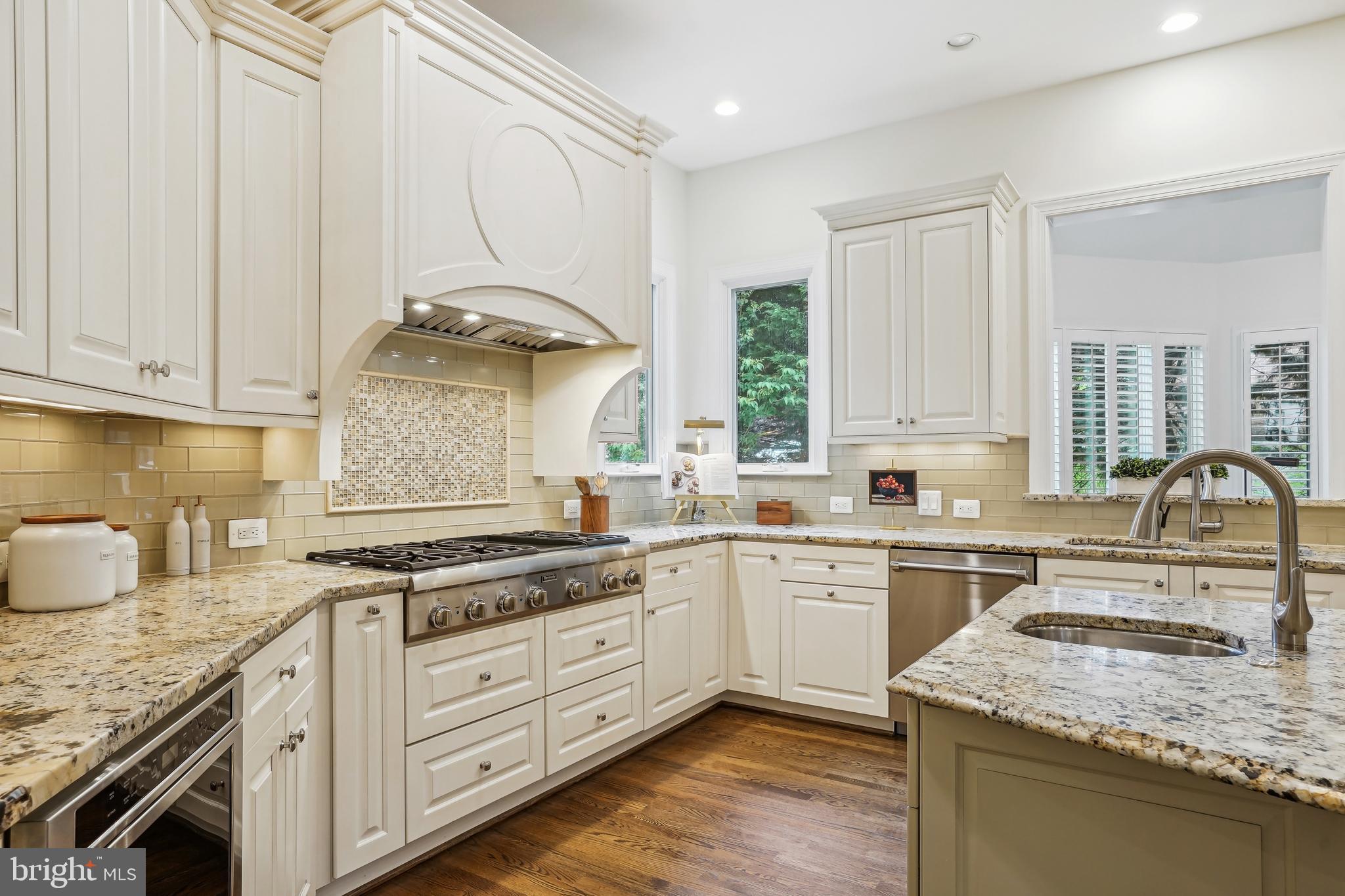 BROYHILL LANGLEY ESTATES - Residential