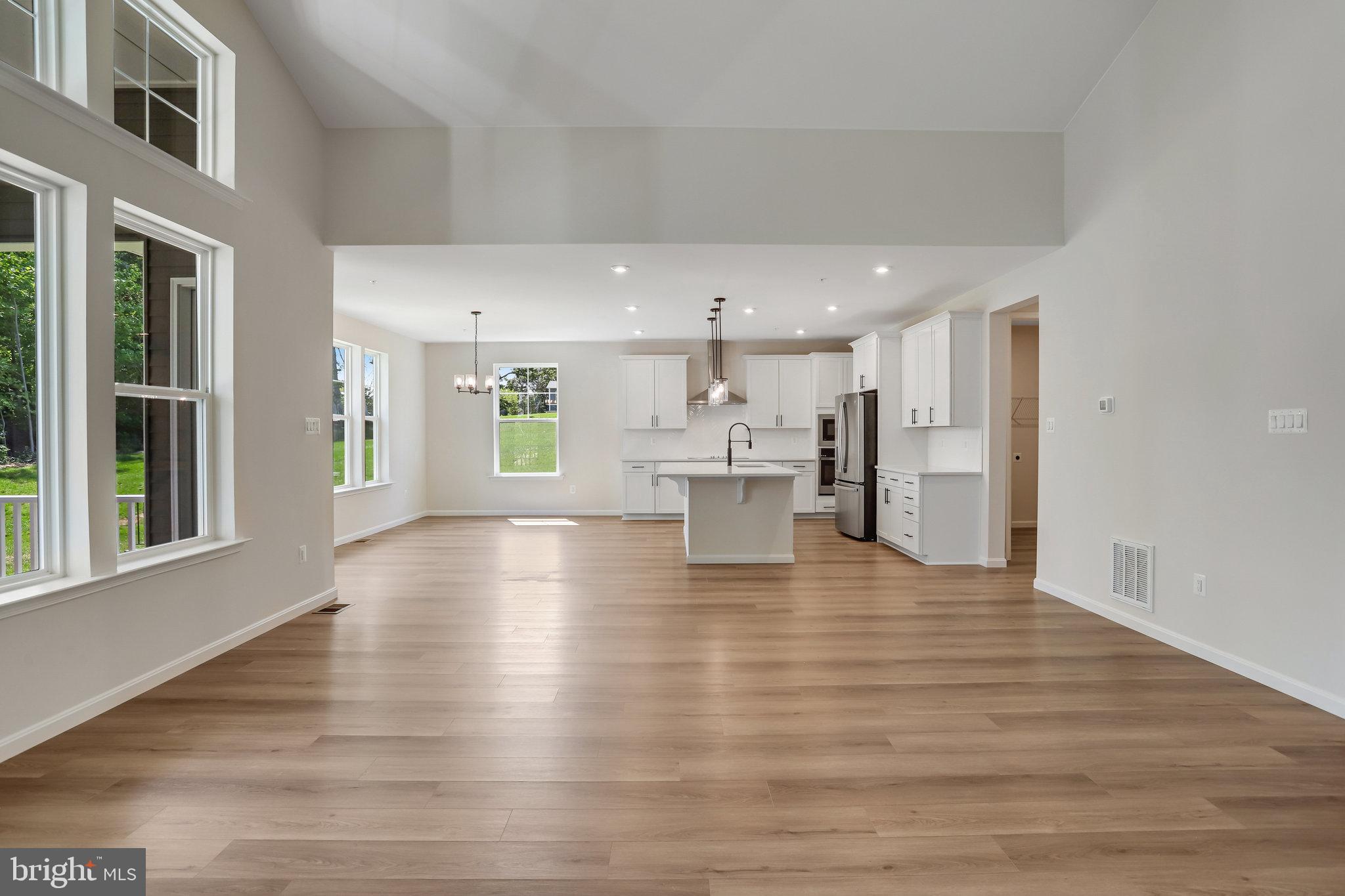 VINCENT ESTATES - Residential