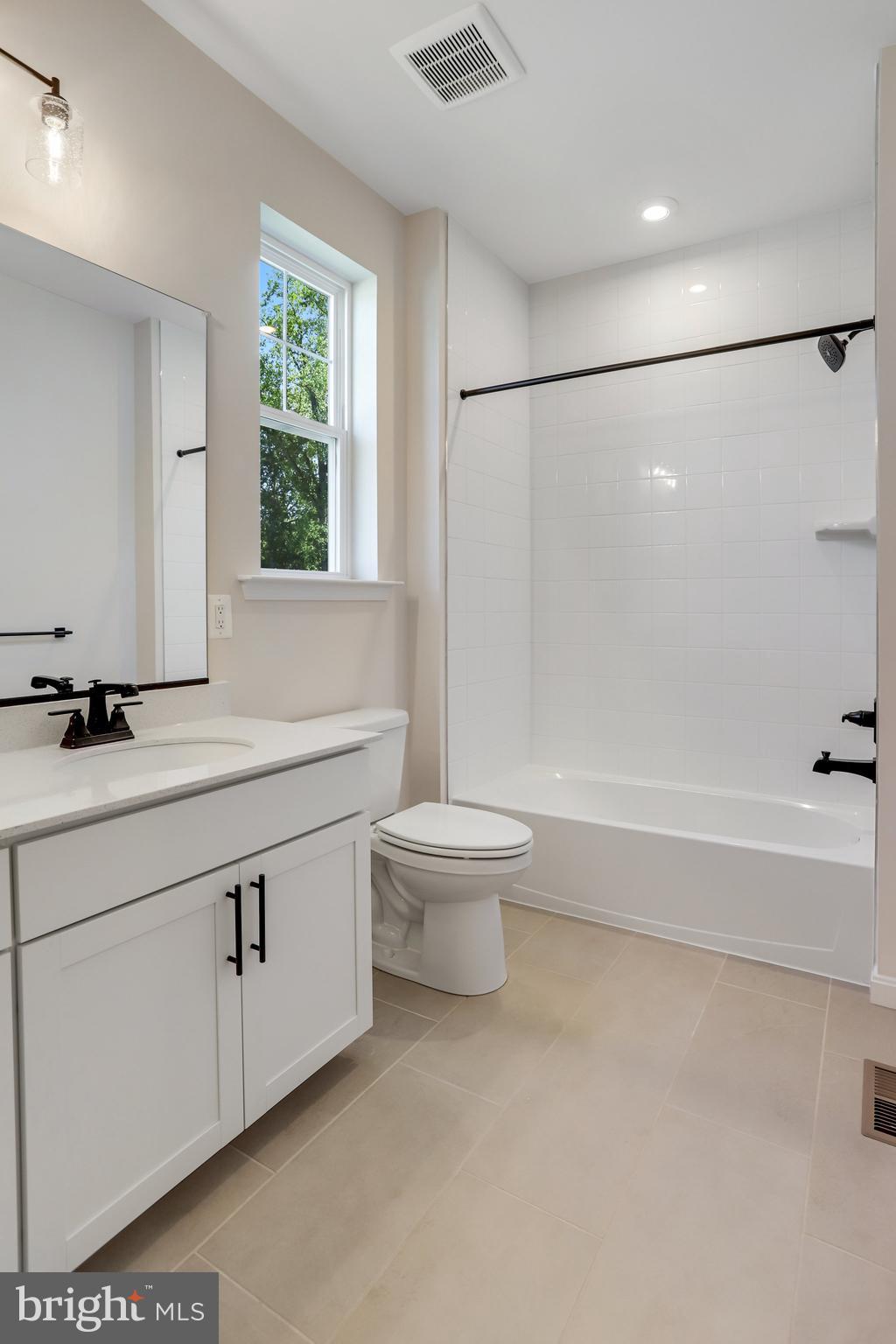 VINCENT ESTATES - Residential