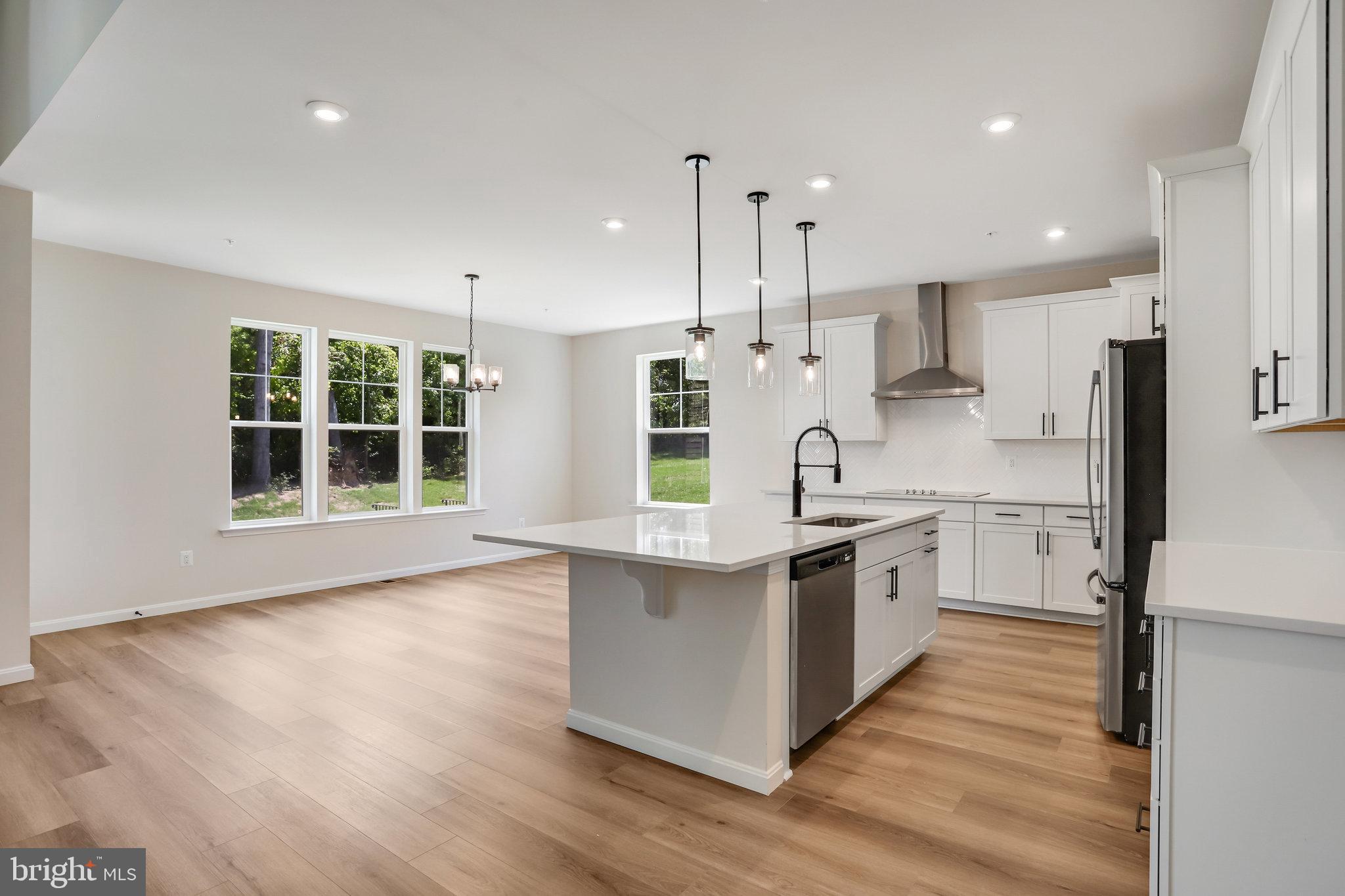 VINCENT ESTATES - Residential