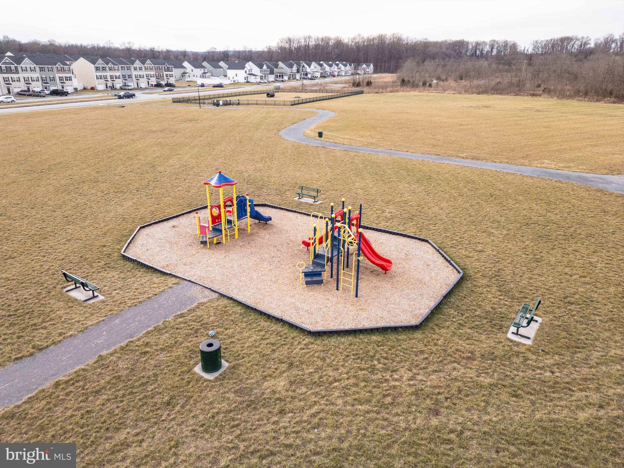 THE LAKES AT MARTINSBURG - Residential Lease