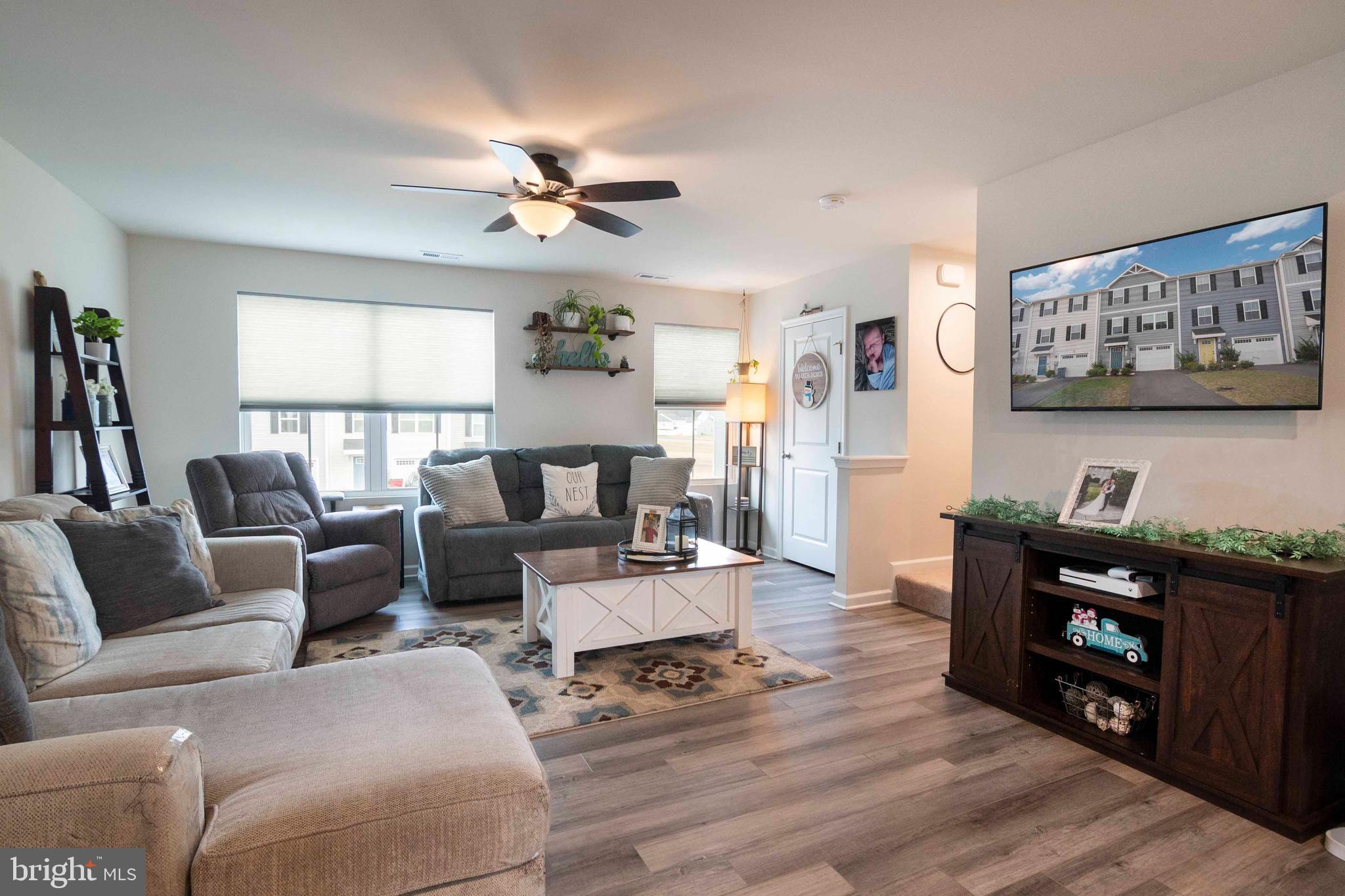THE LAKES AT MARTINSBURG - Residential Lease