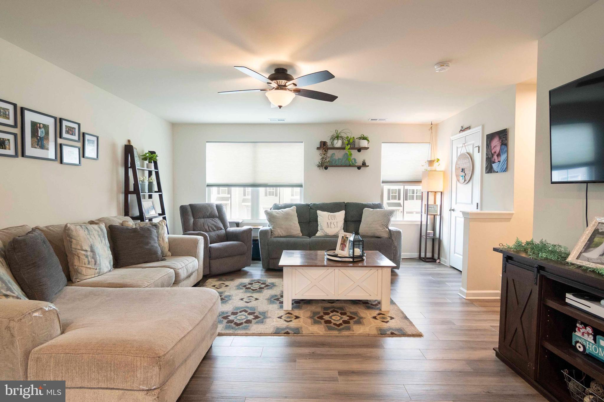 THE LAKES AT MARTINSBURG - Residential Lease