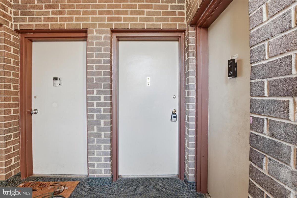OCCOQUAN RIDGE CONDO - Residential