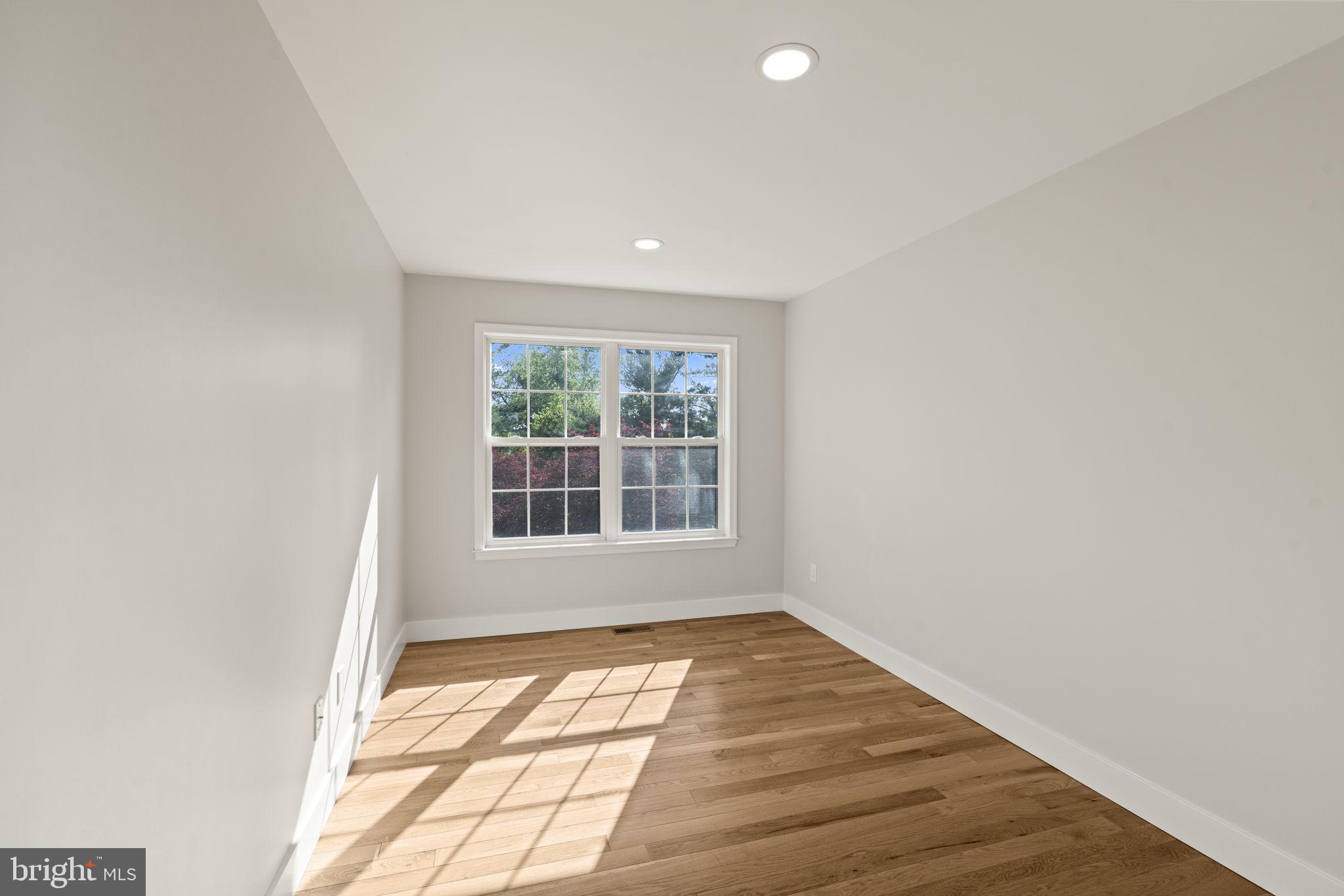 SYMPHONY - Residential