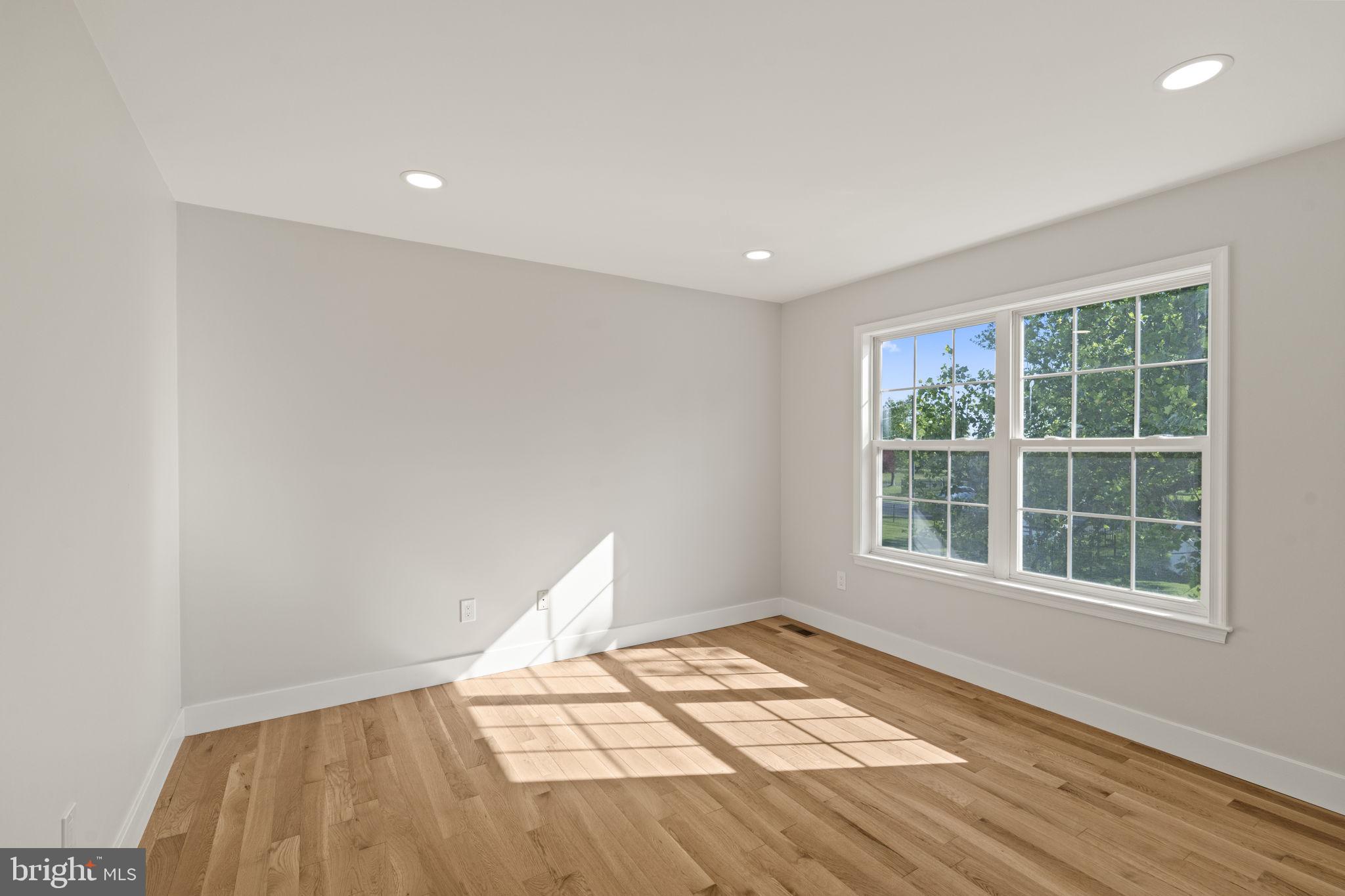 SYMPHONY - Residential