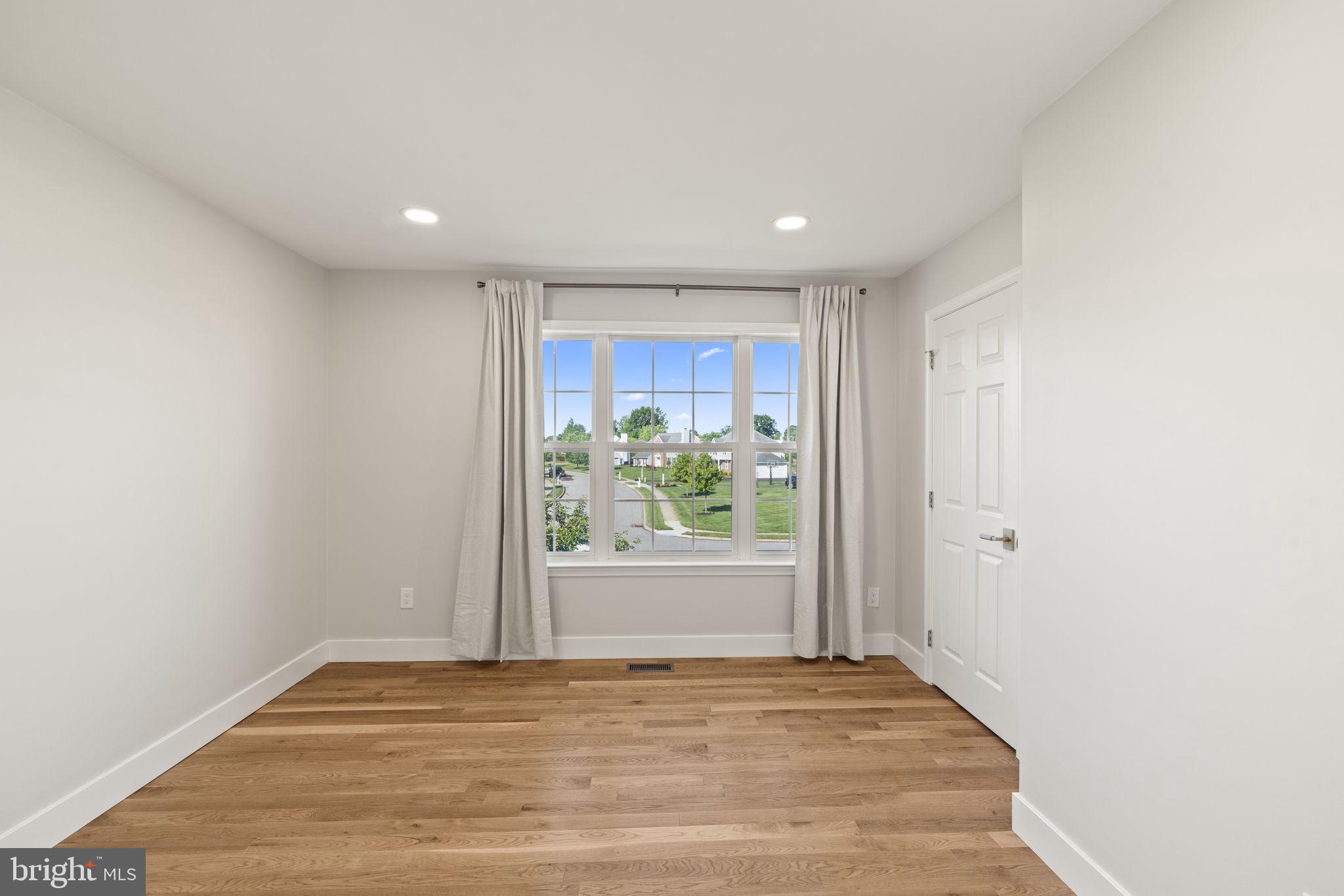 SYMPHONY - Residential