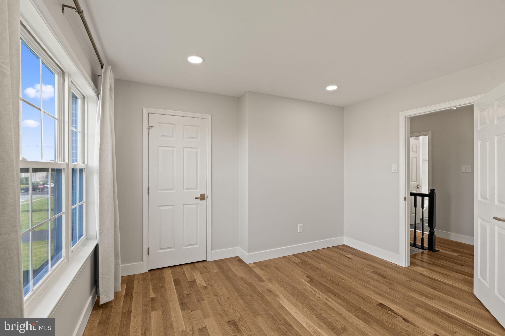 SYMPHONY - Residential