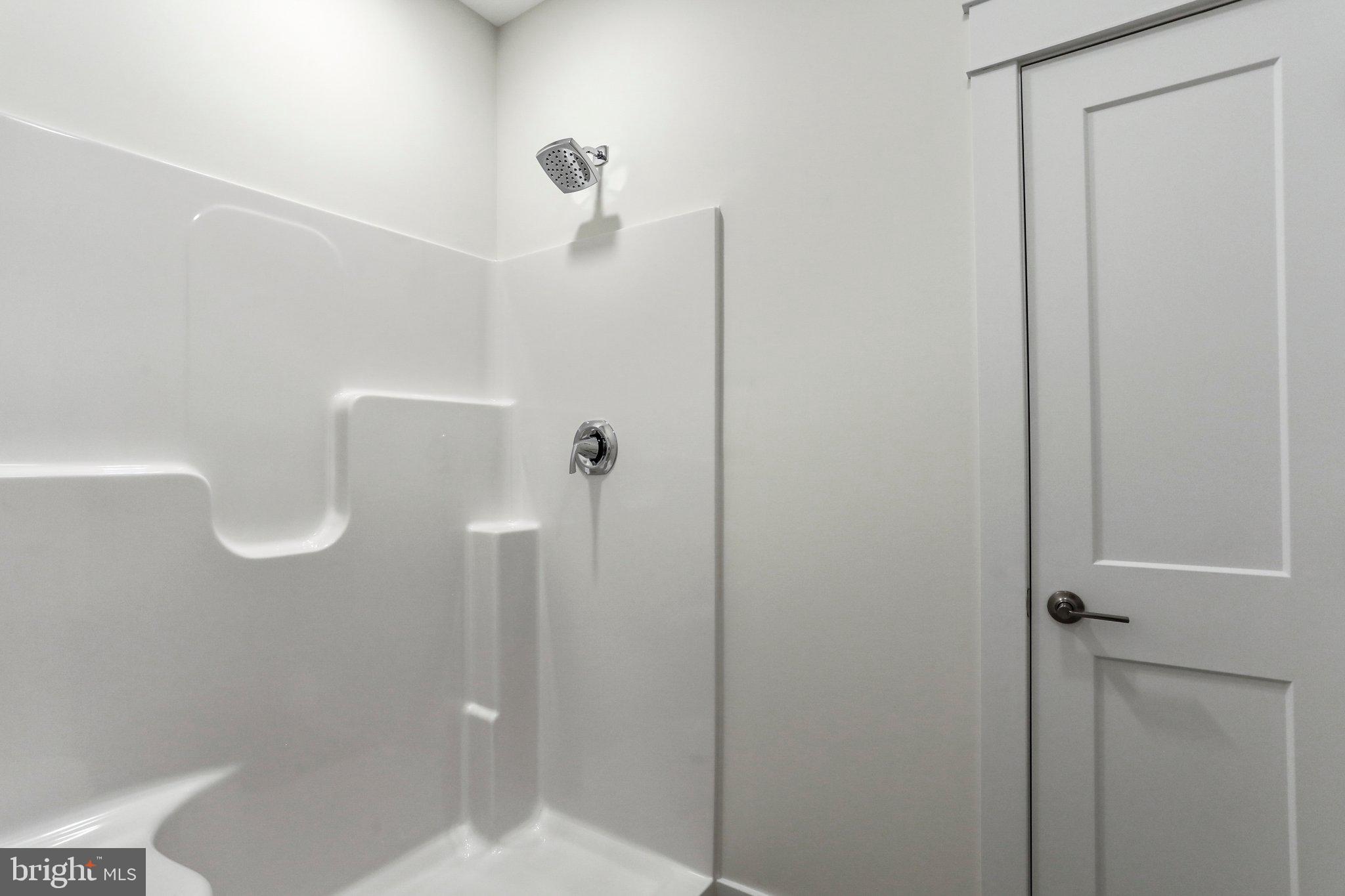 MEADOWSGREEN - Residential Lease