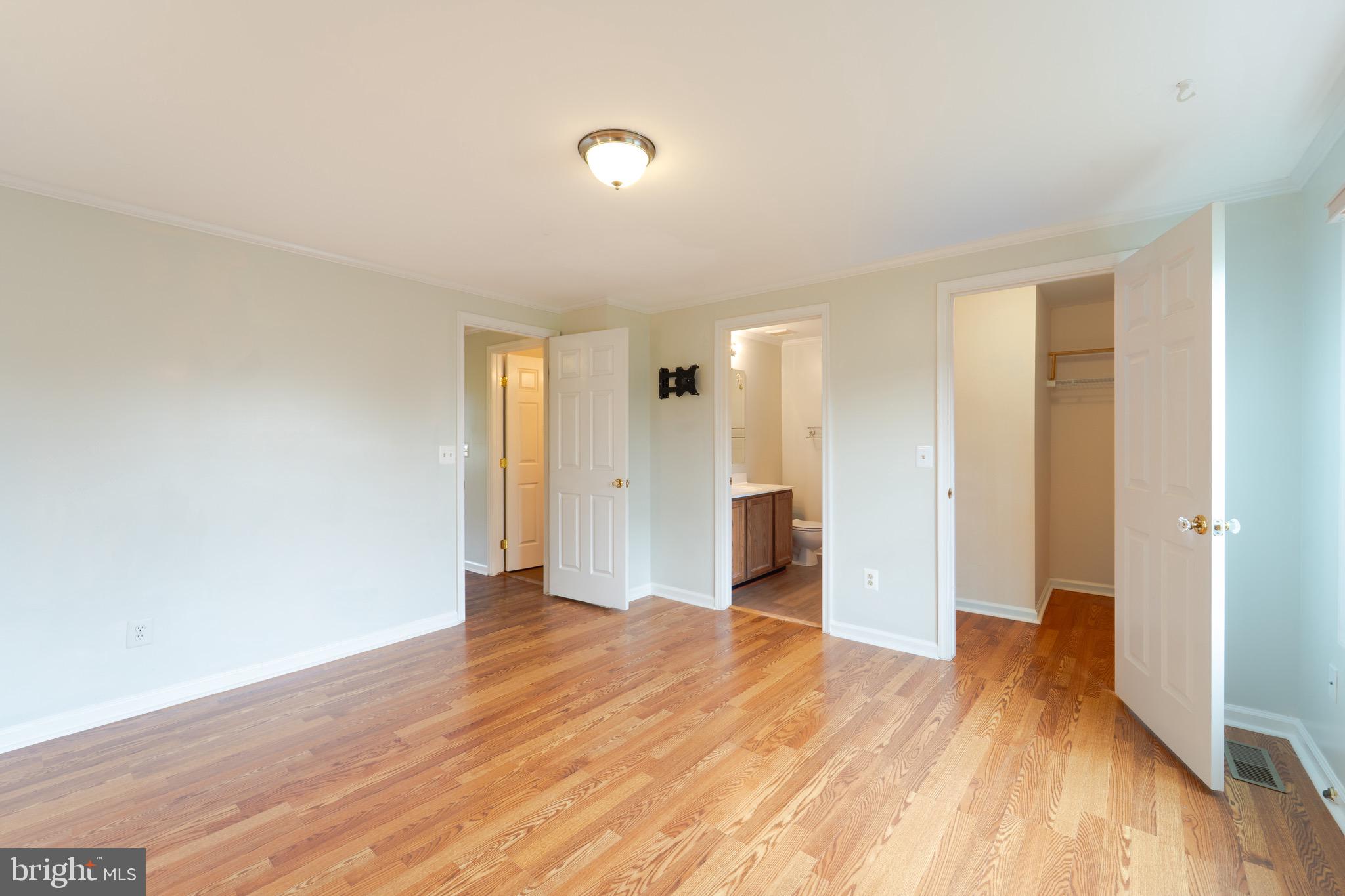 SULLY STATION - Residential