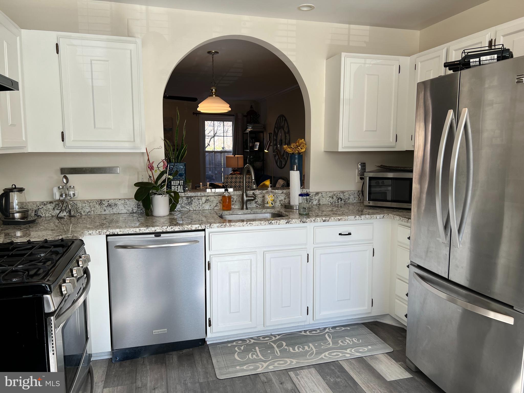 COLONIAL HEIGHTS - Residential Lease