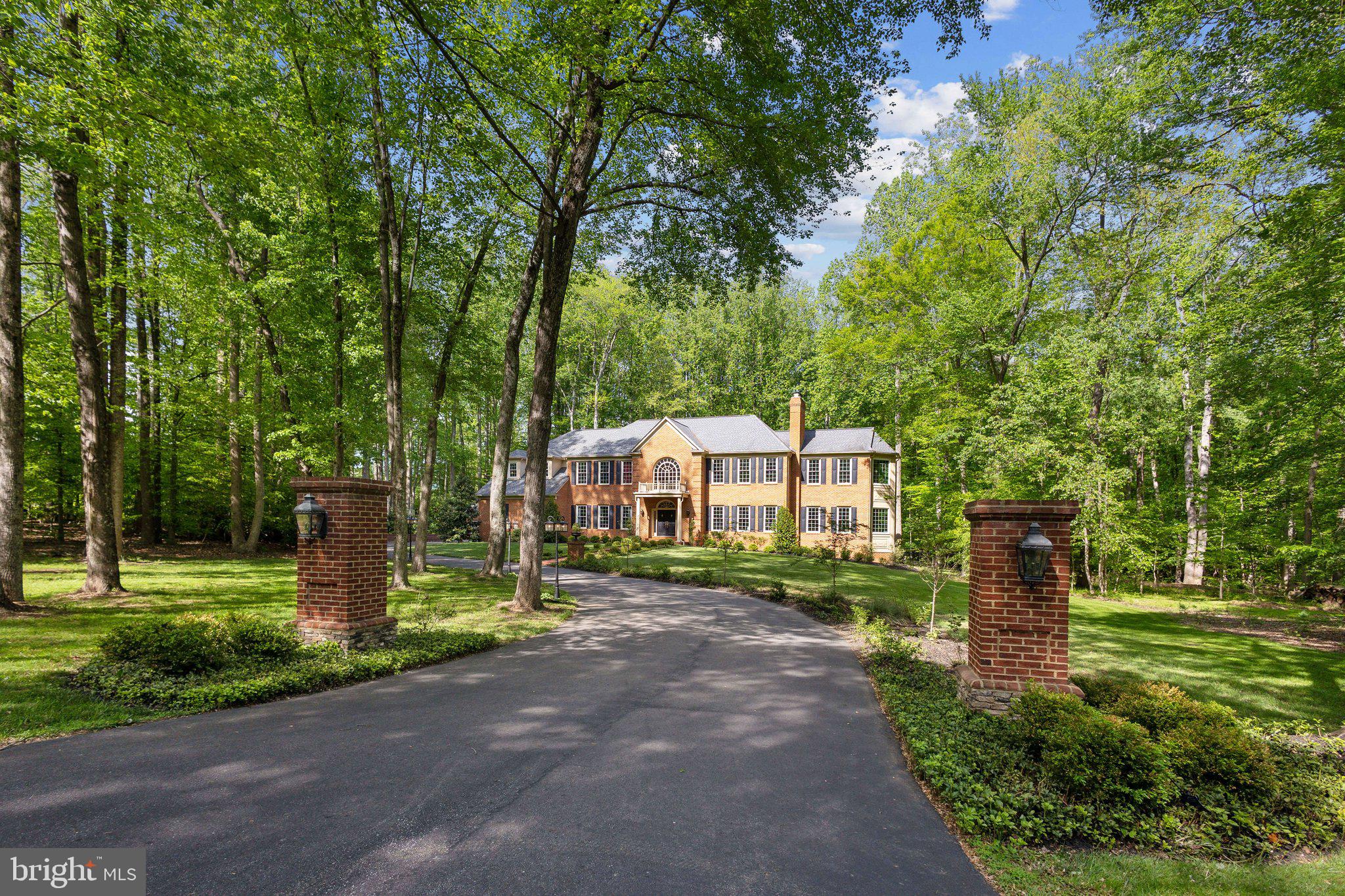 WOLF RUN - Residential