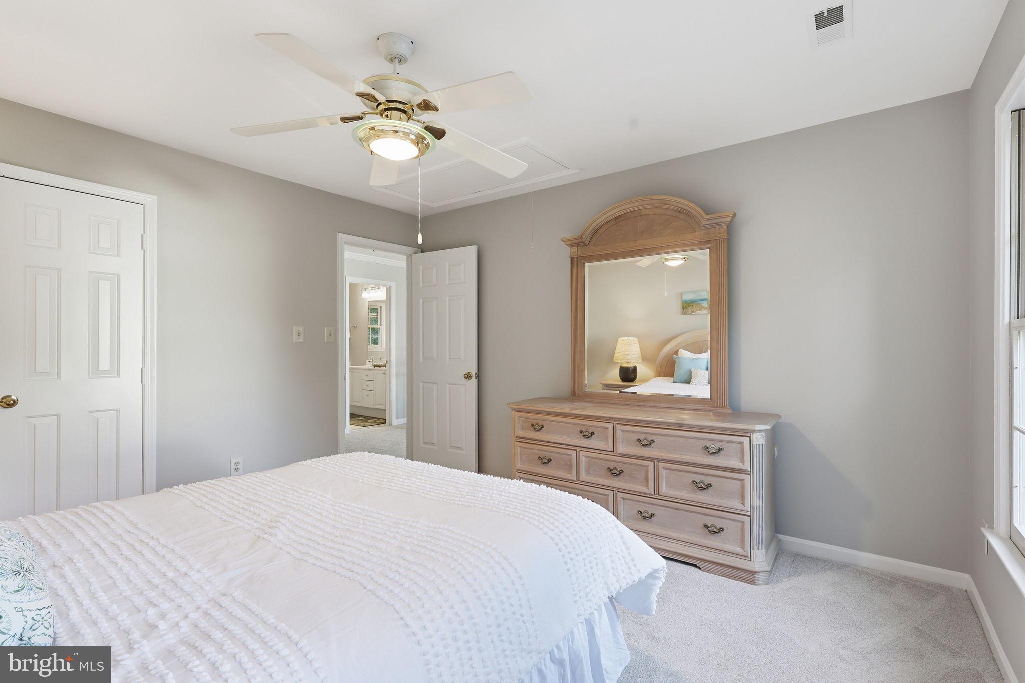 MIDDLEFORD - Residential