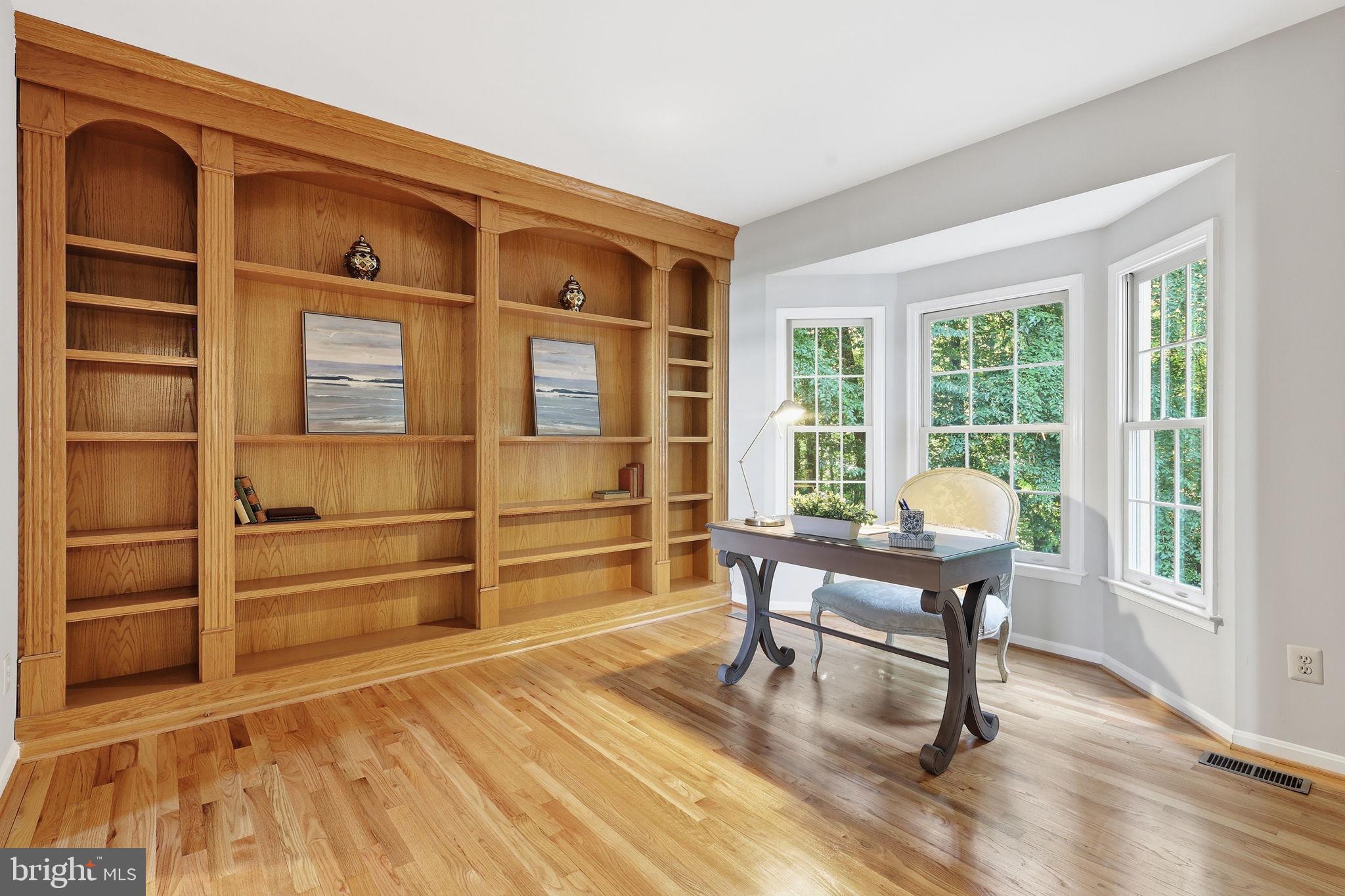 MIDDLEFORD - Residential
