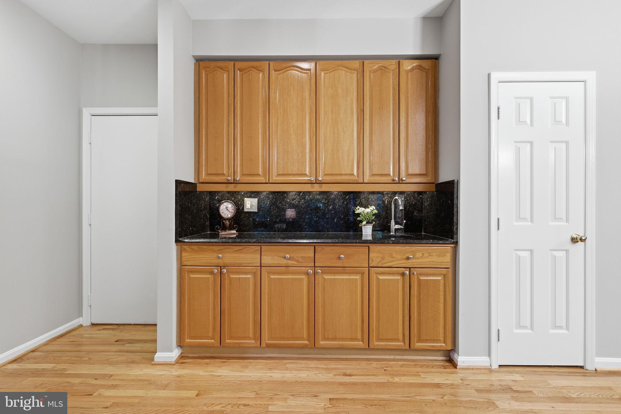 MIDDLEFORD - Residential