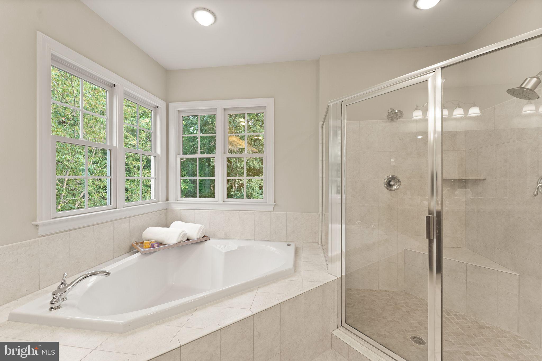 LANSDOWNE ON THE POTOMAC - Residential