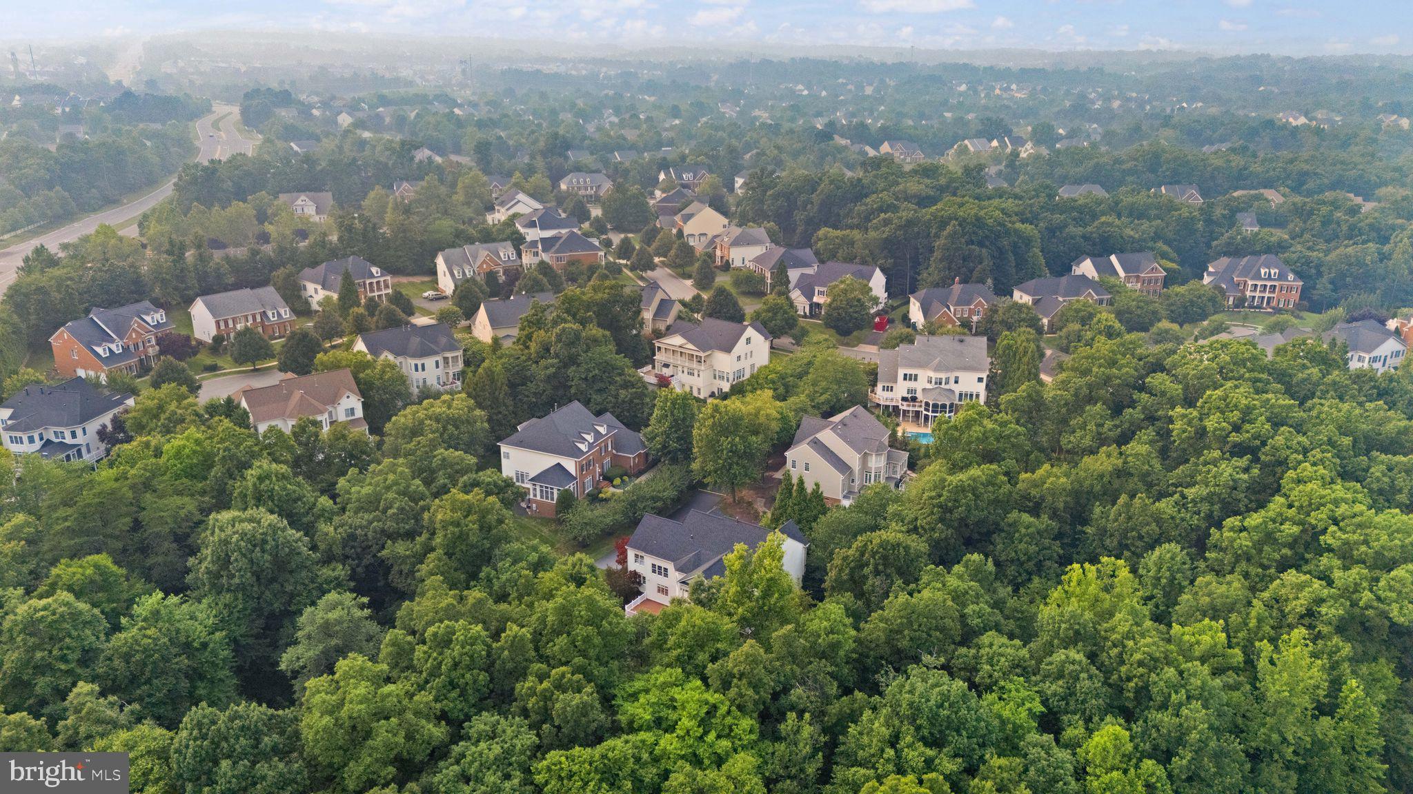 LANSDOWNE ON THE POTOMAC - Residential