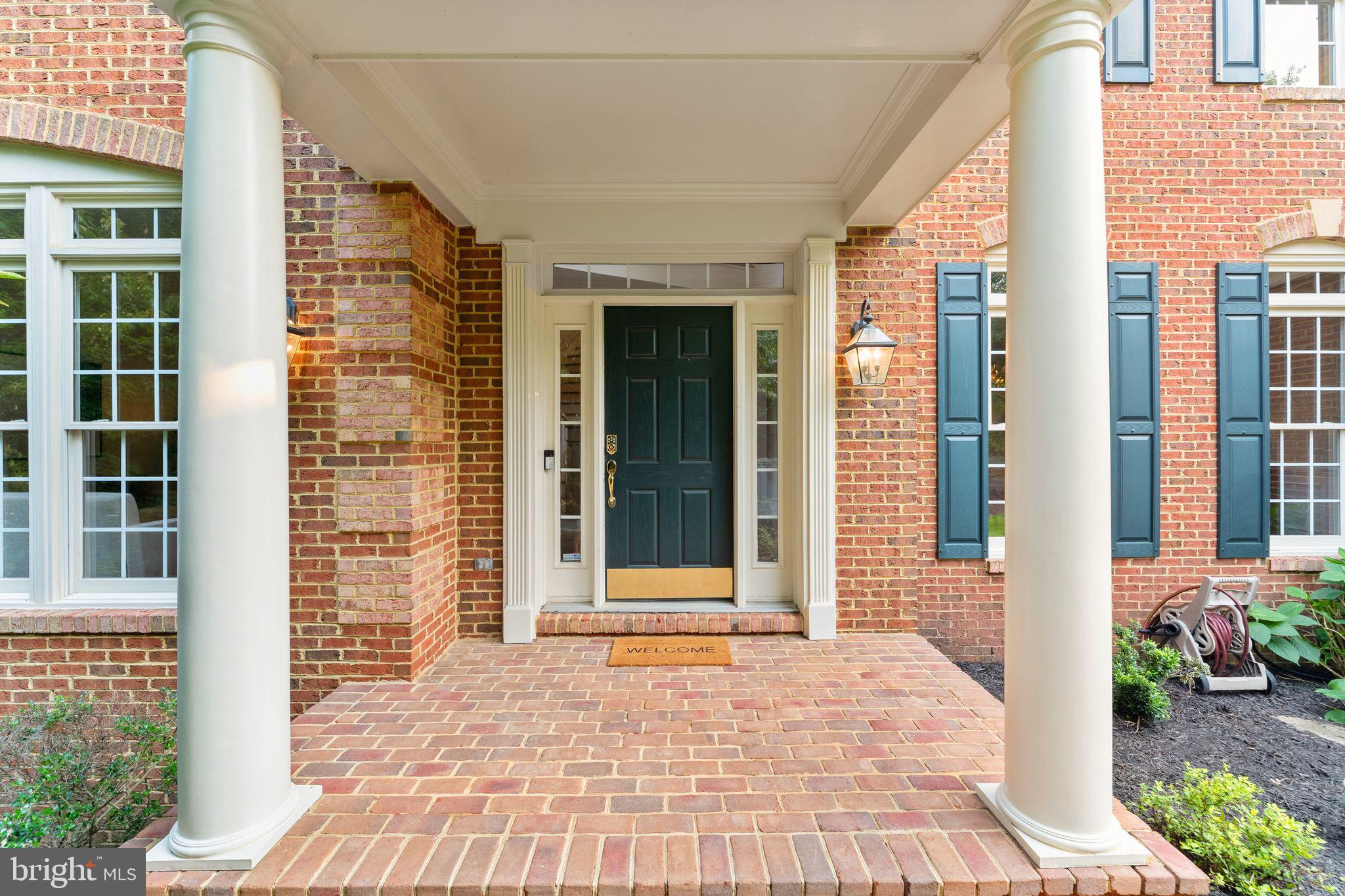 LANSDOWNE ON THE POTOMAC - Residential