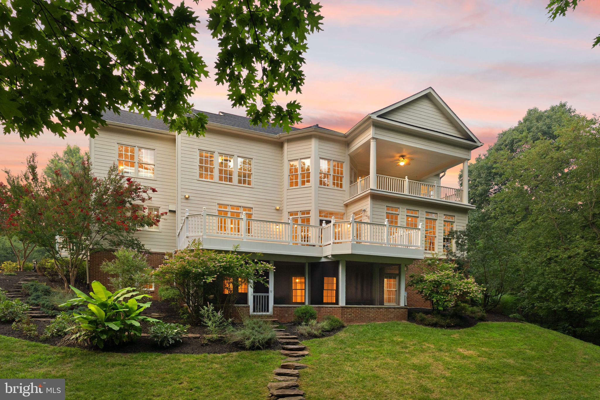 LANSDOWNE ON THE POTOMAC - Residential